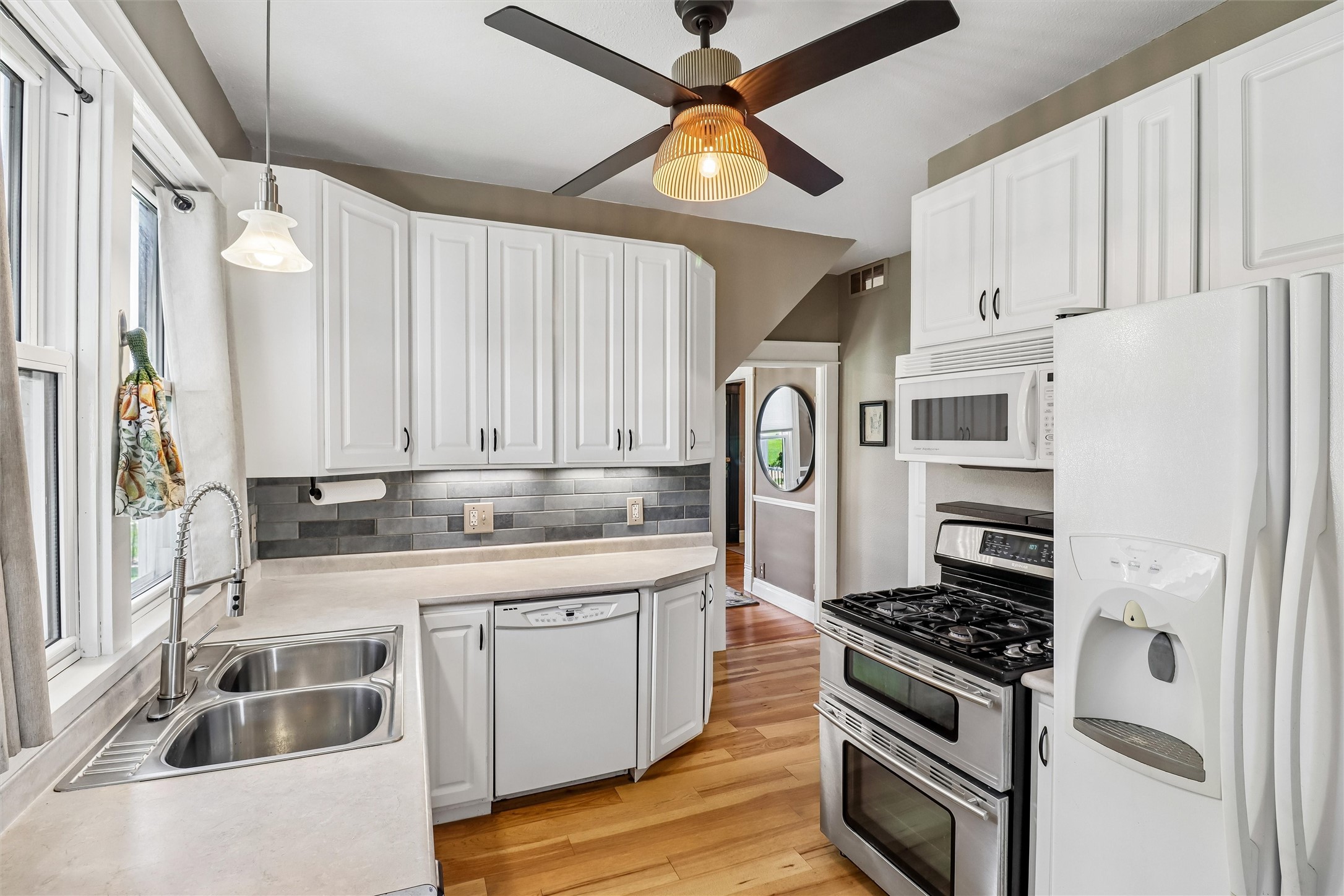 59 E North Street Property Photo 3