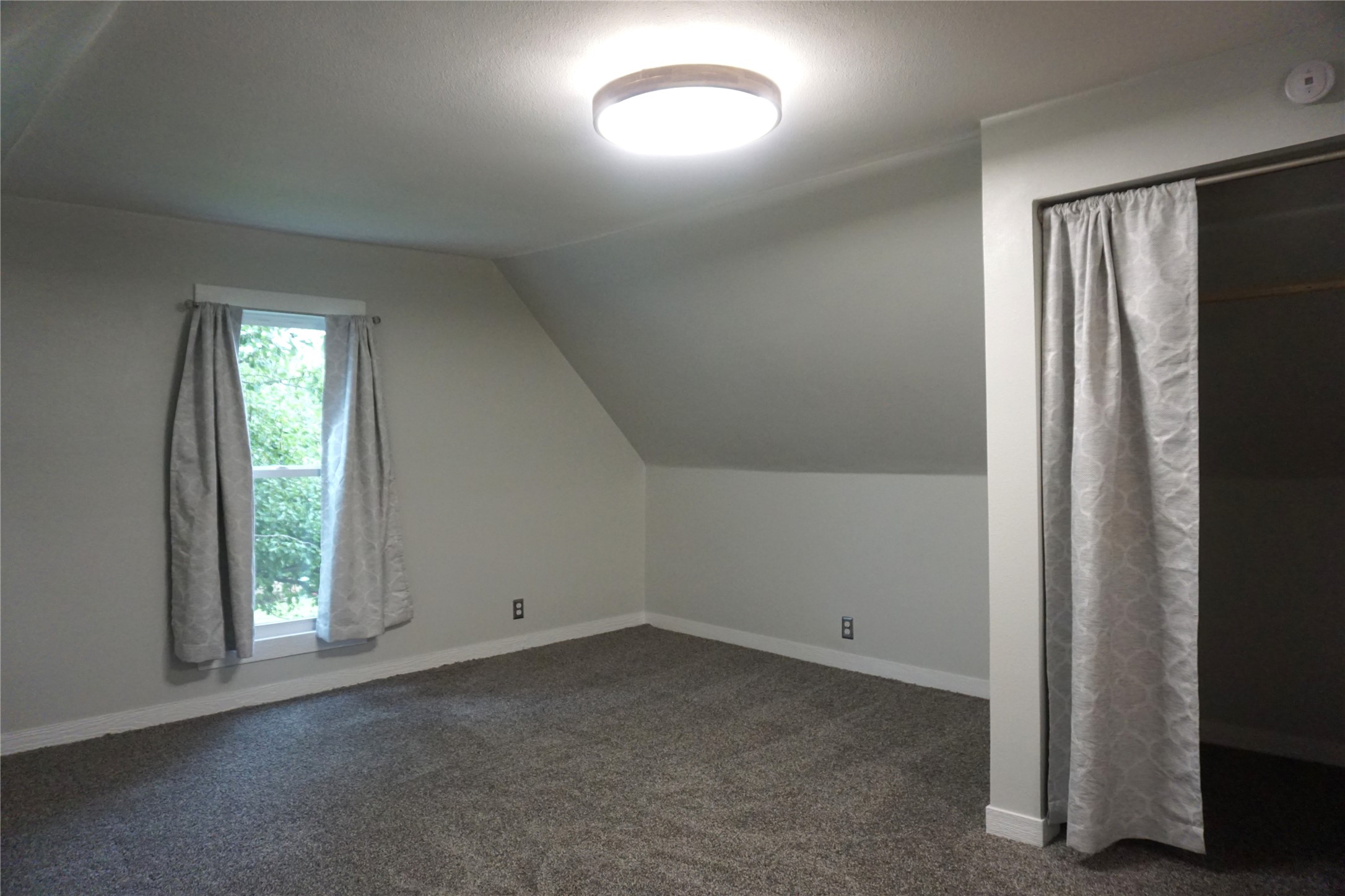 703 E Filmore Street Property Photo 22
