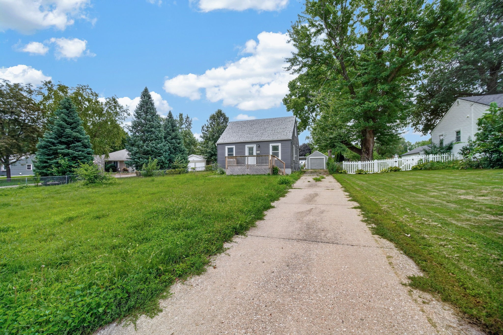 1508 Southlawn Drive Property Photo 1