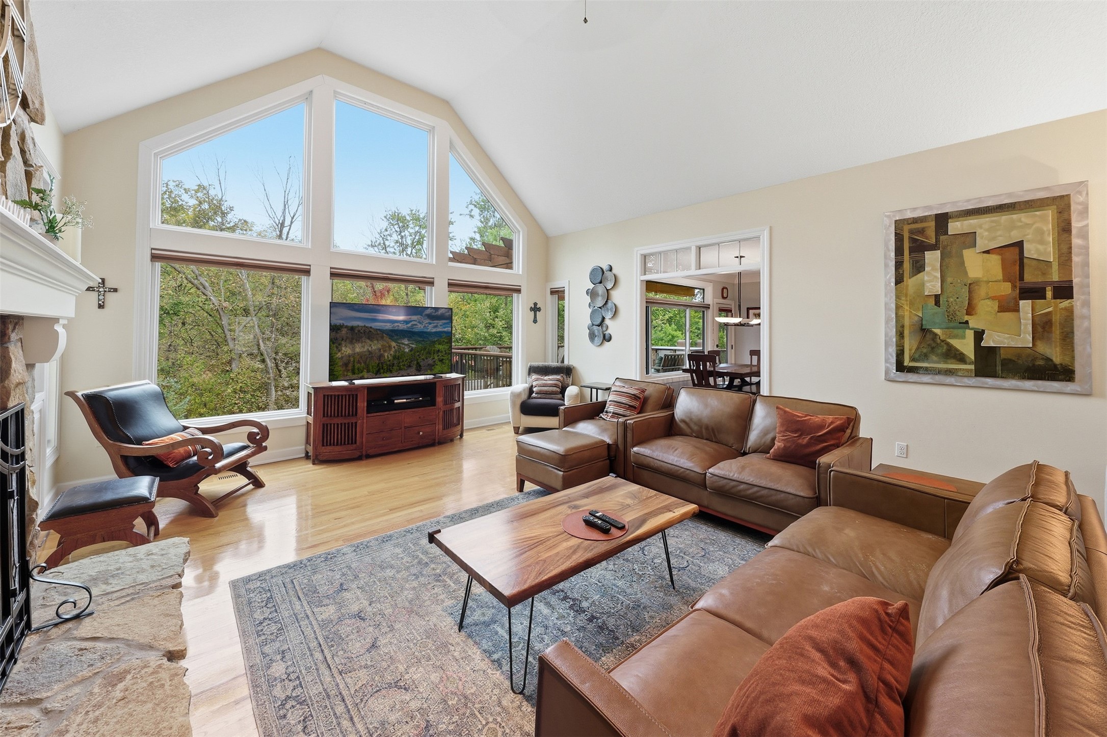 1023 Tulip Tree Lane Property Photo 8