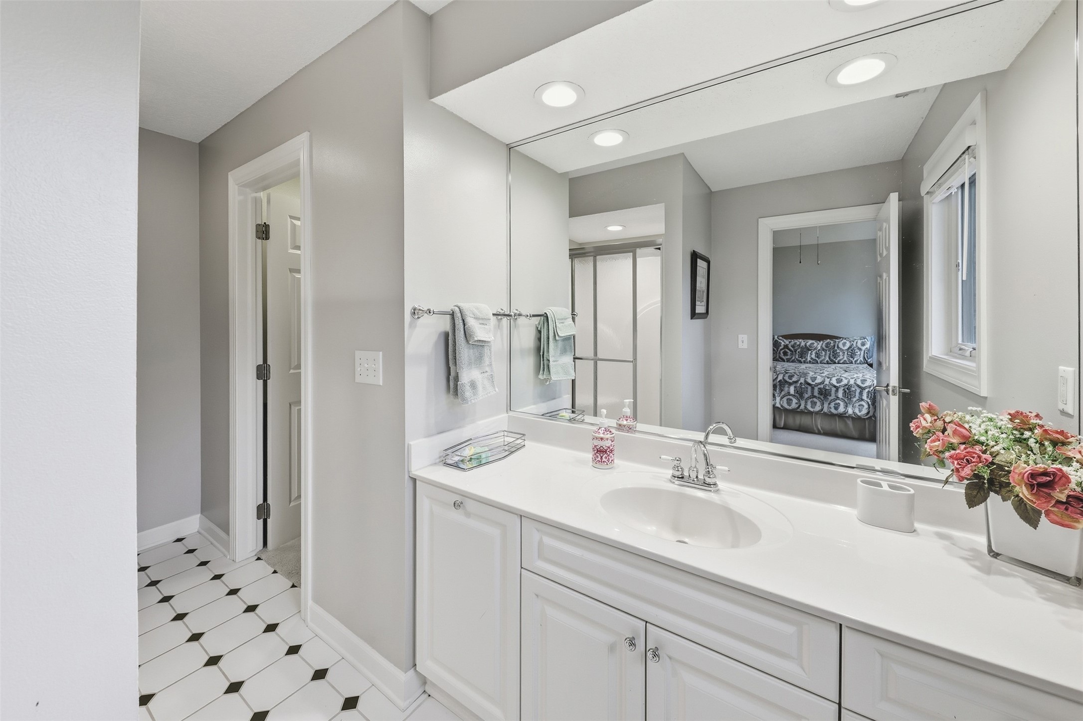 1023 Tulip Tree Lane Property Photo 15