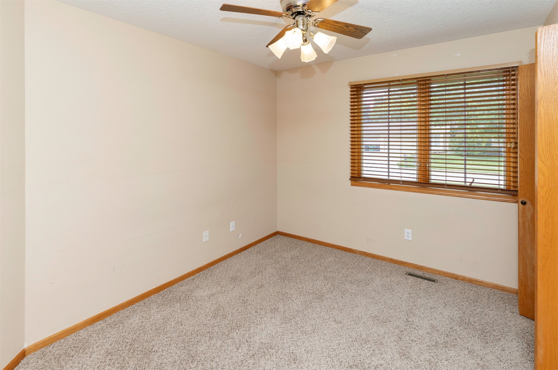 313 Ne 17th Street Property Photo 16