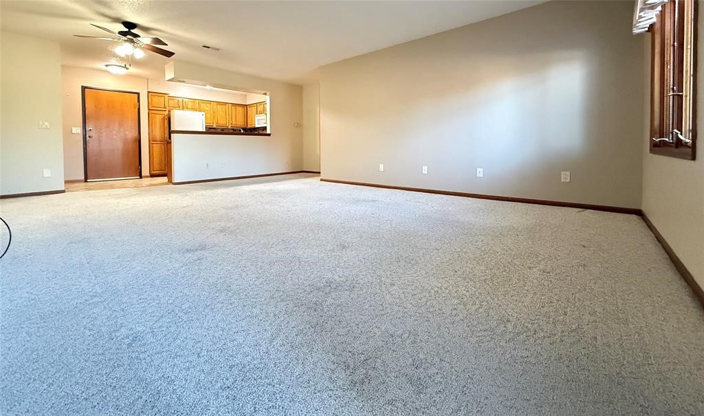 409 Se Delaware Avenue 202 Property Photo 6