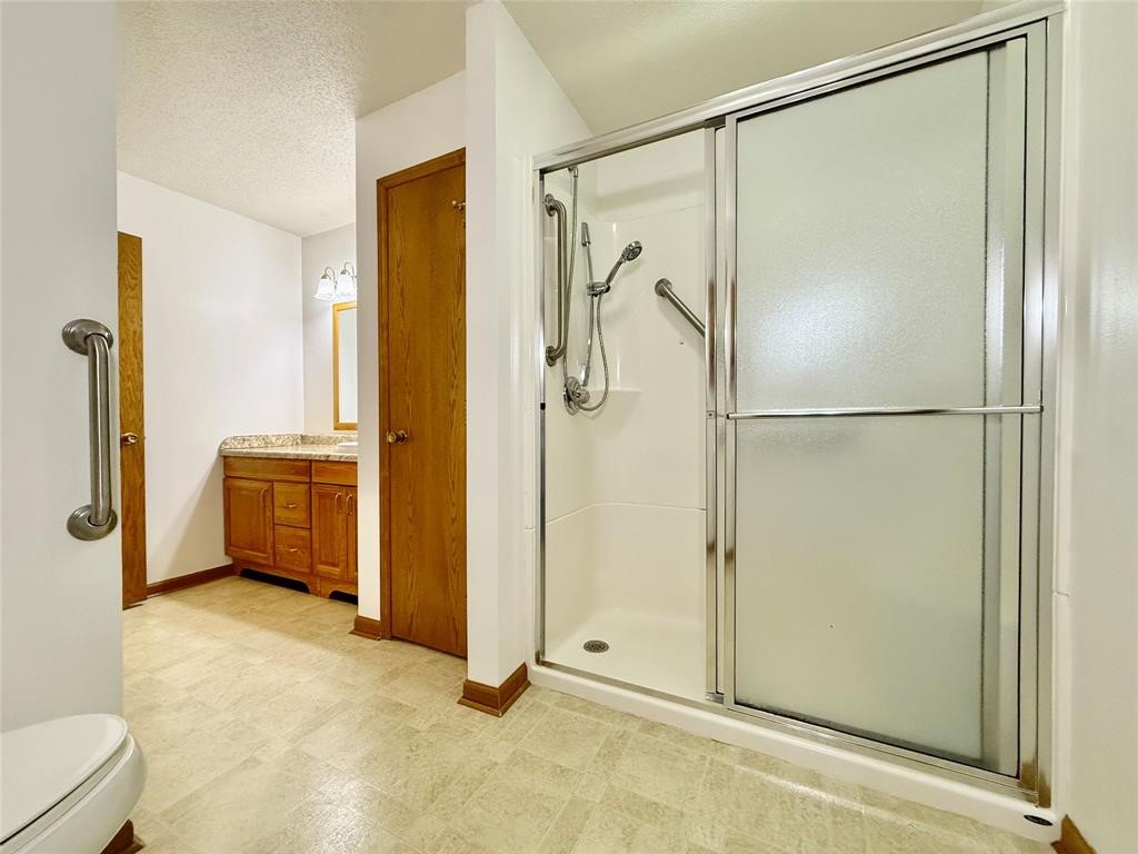 409 Se Delaware Avenue 202 Property Photo 15
