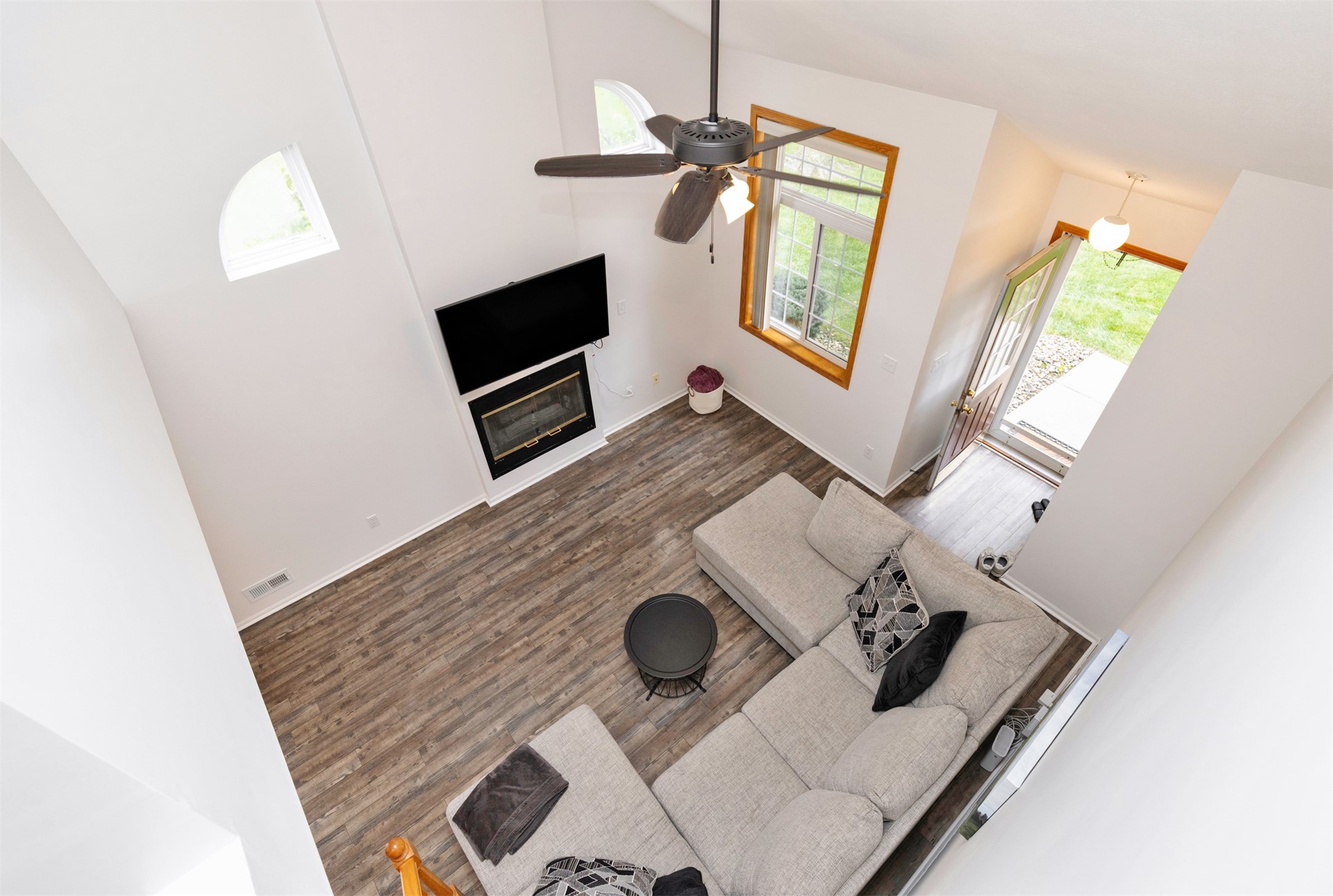 2253 Grand Avenue 2 Property Photo 15