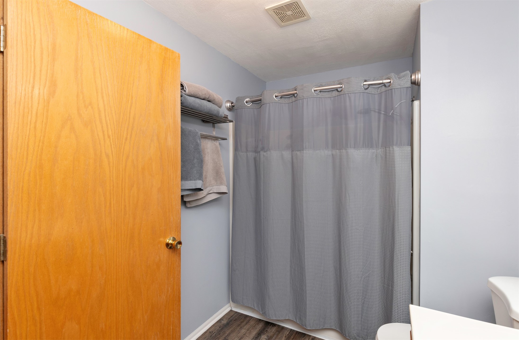 2253 Grand Avenue 2 Property Photo 24