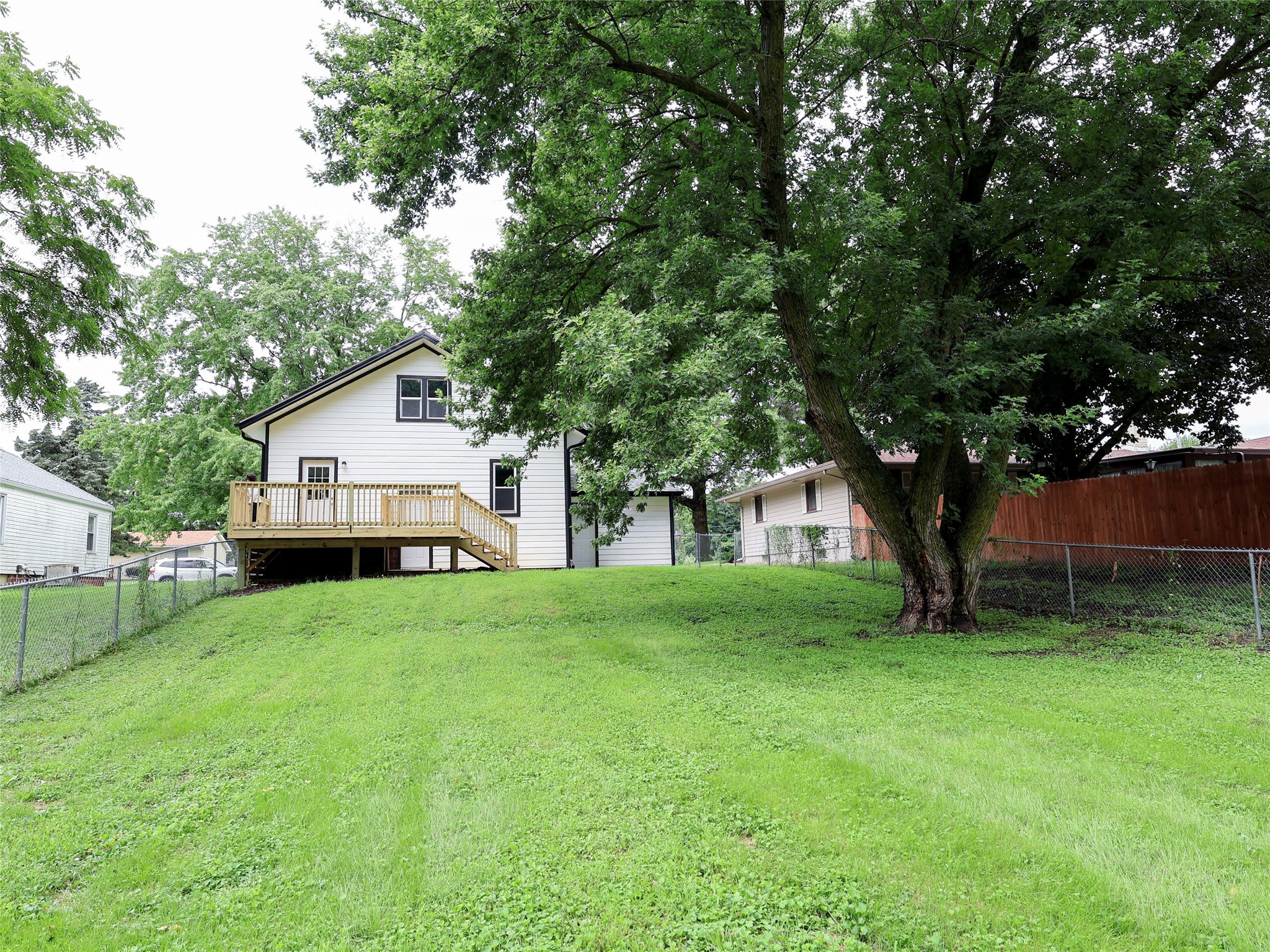 319 N Main Street Property Photo 5