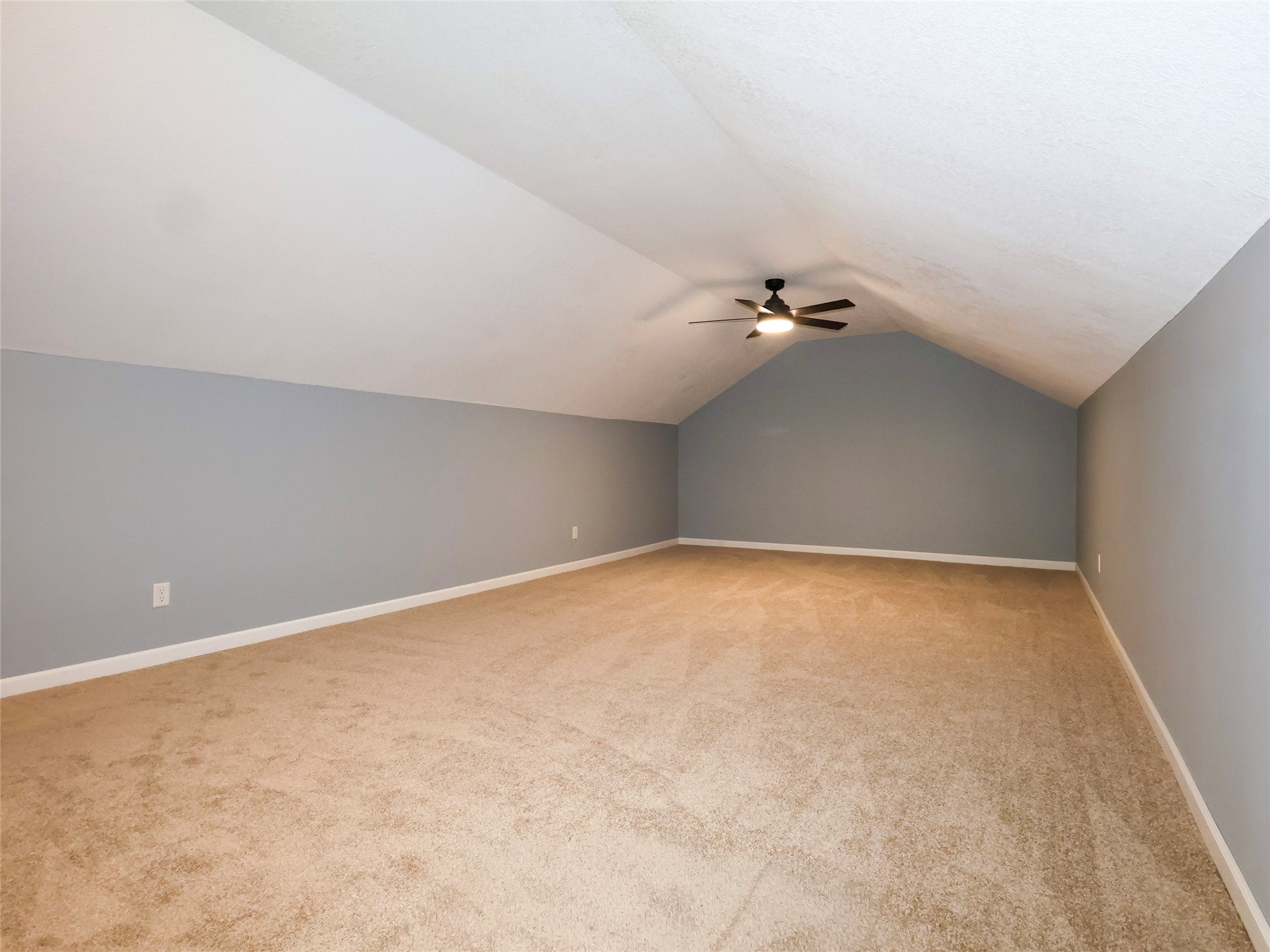 319 N Main Street Property Photo 15