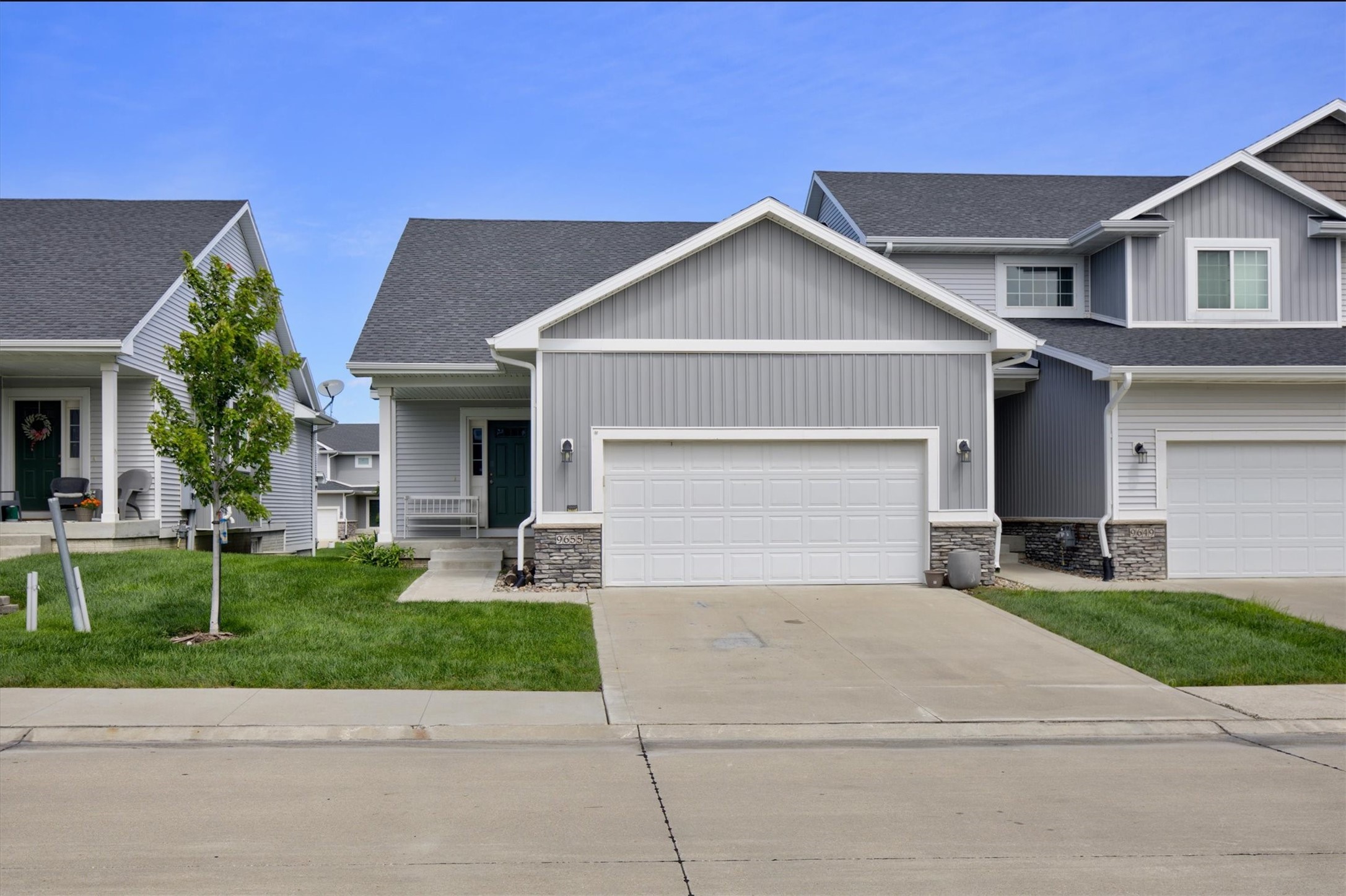 9655 Crowning Drive Property Photo 1
