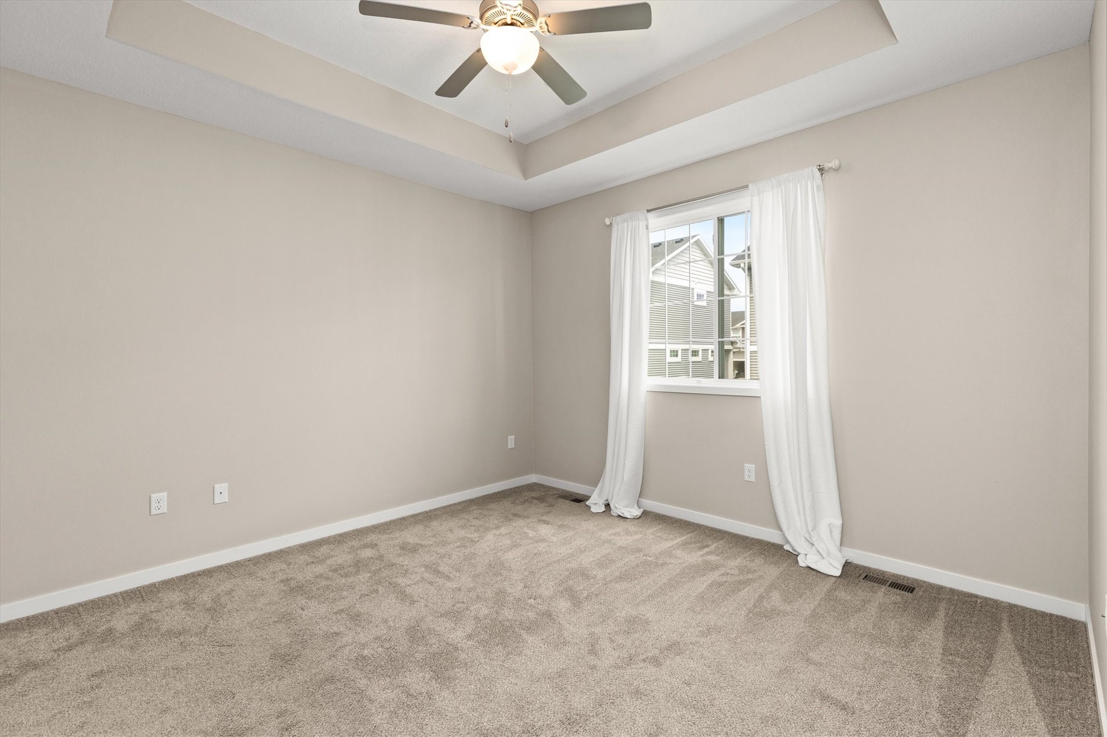 9655 Crowning Drive Property Photo 20