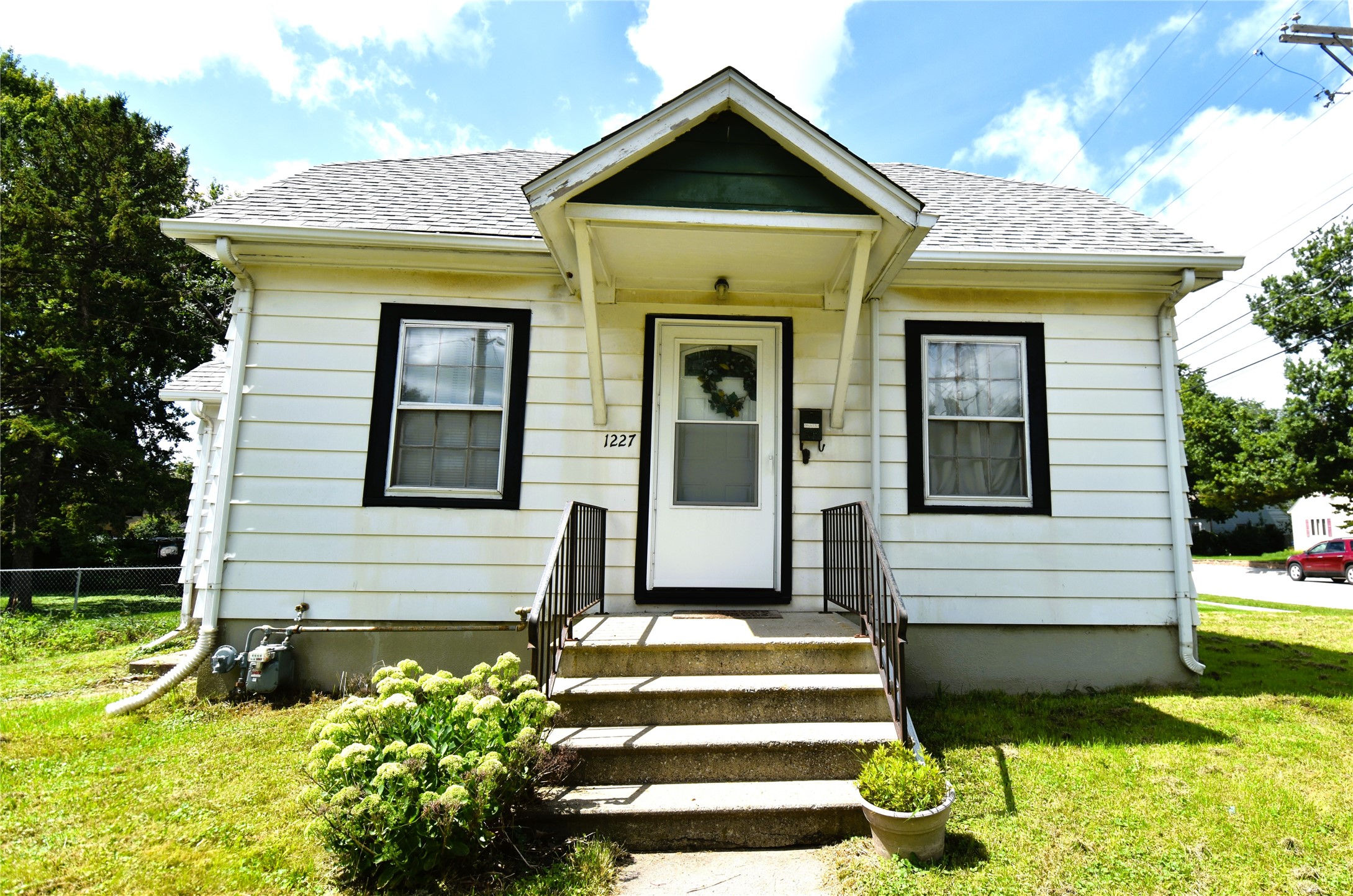 1227 Carroll Avenue Property Photo 3