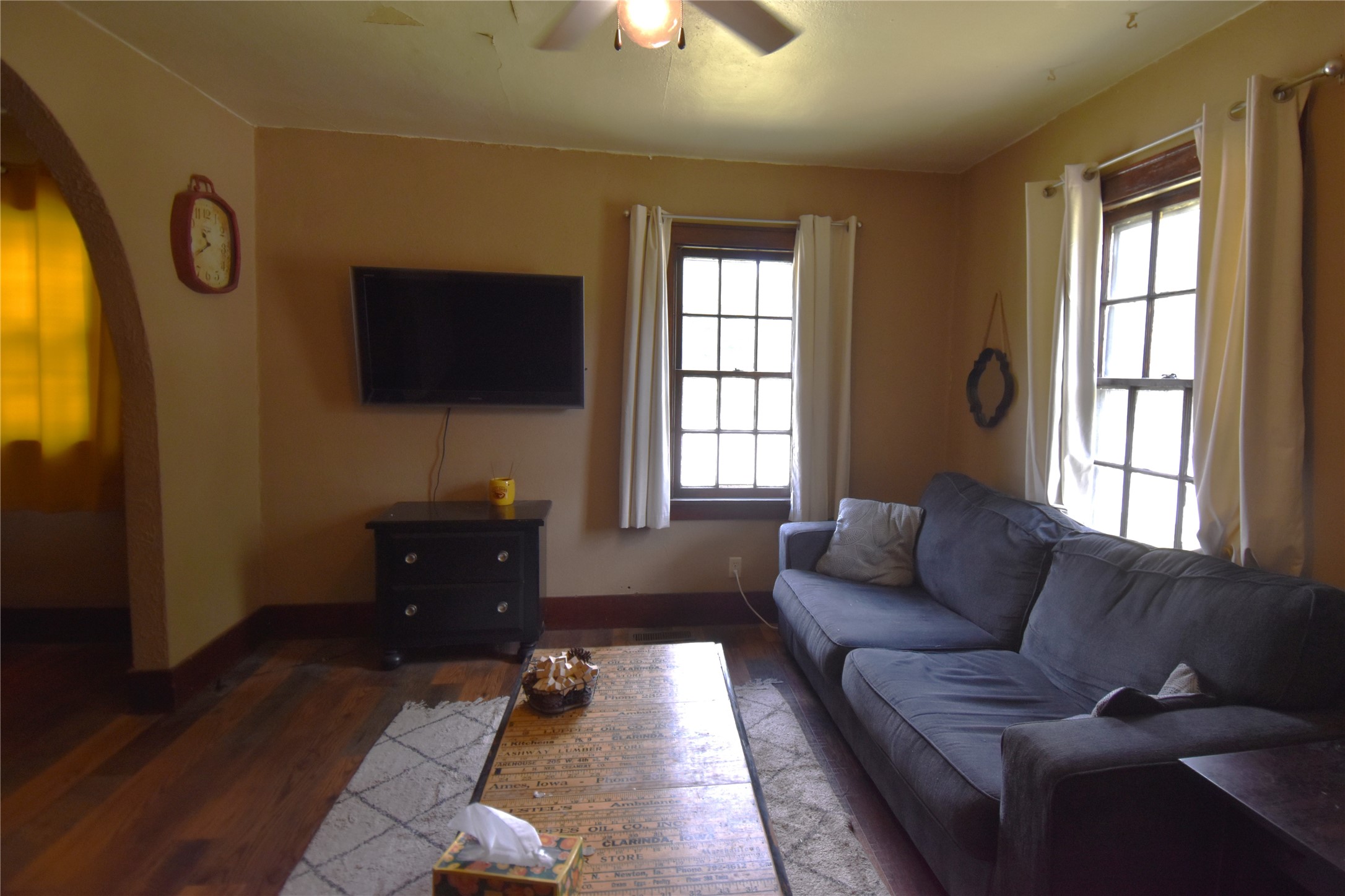 1227 Carroll Avenue Property Photo 5