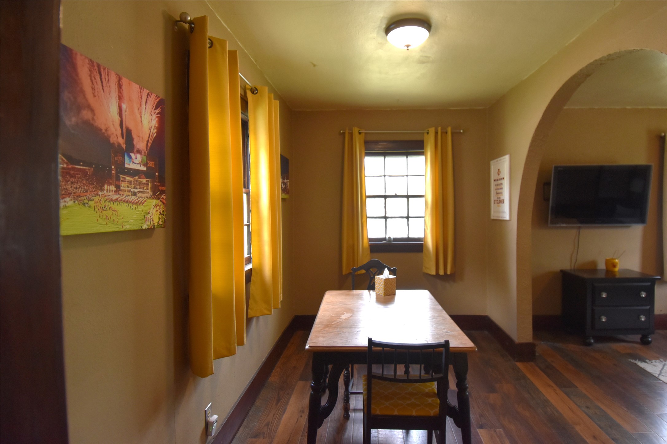 1227 Carroll Avenue Property Photo 6