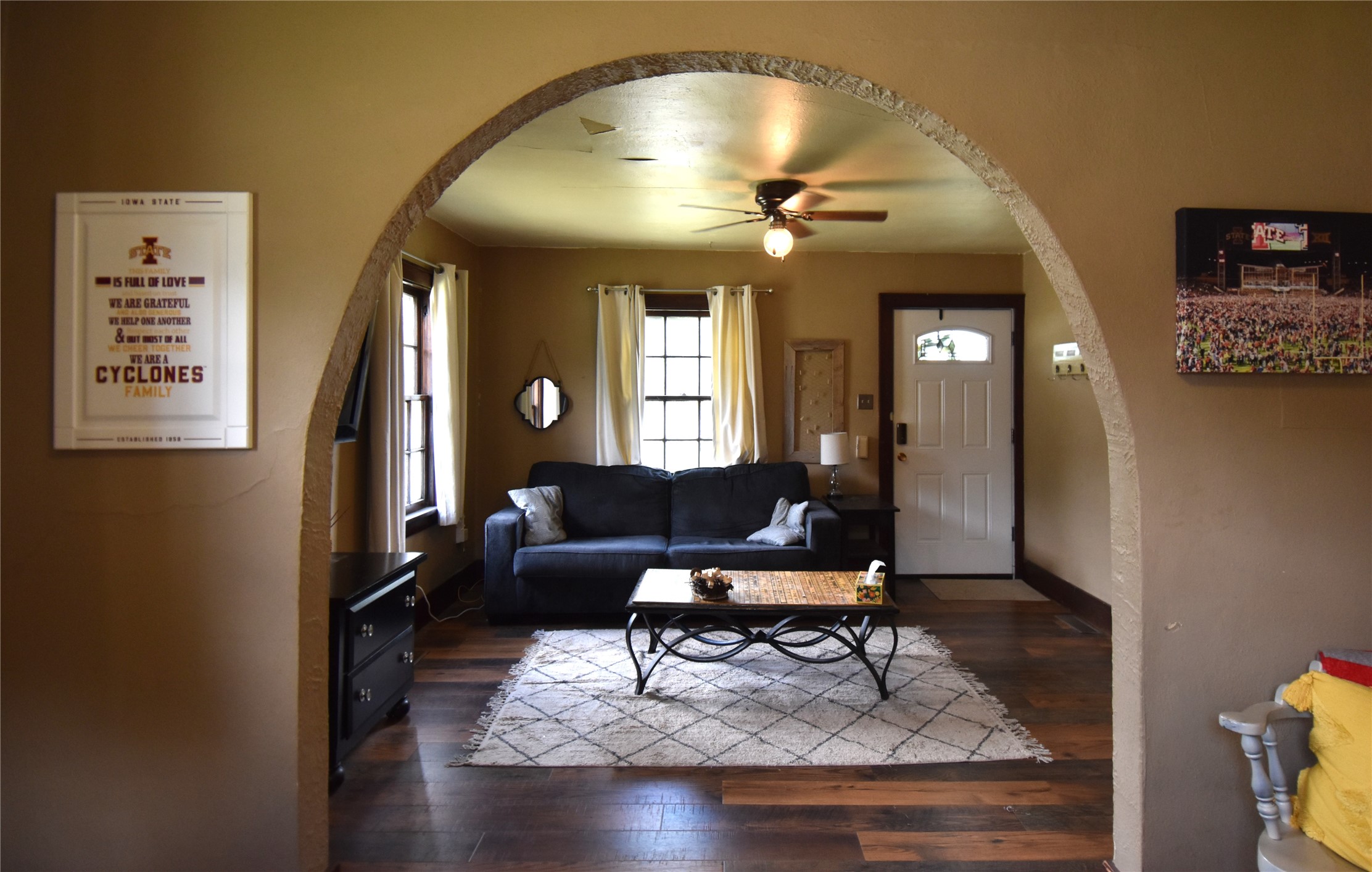 1227 Carroll Avenue Property Photo 7