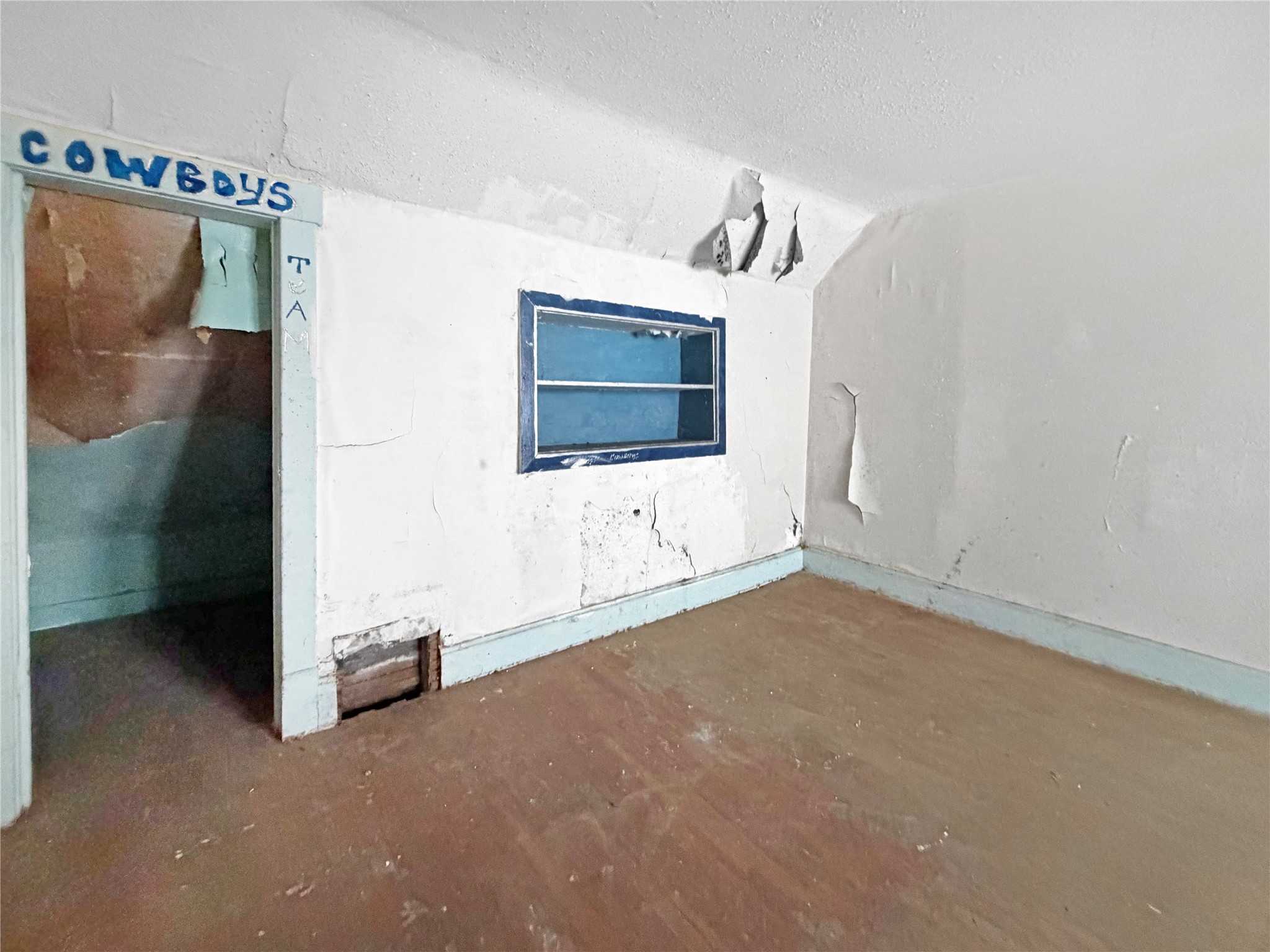 1105 Euclid Avenue Property Photo 8