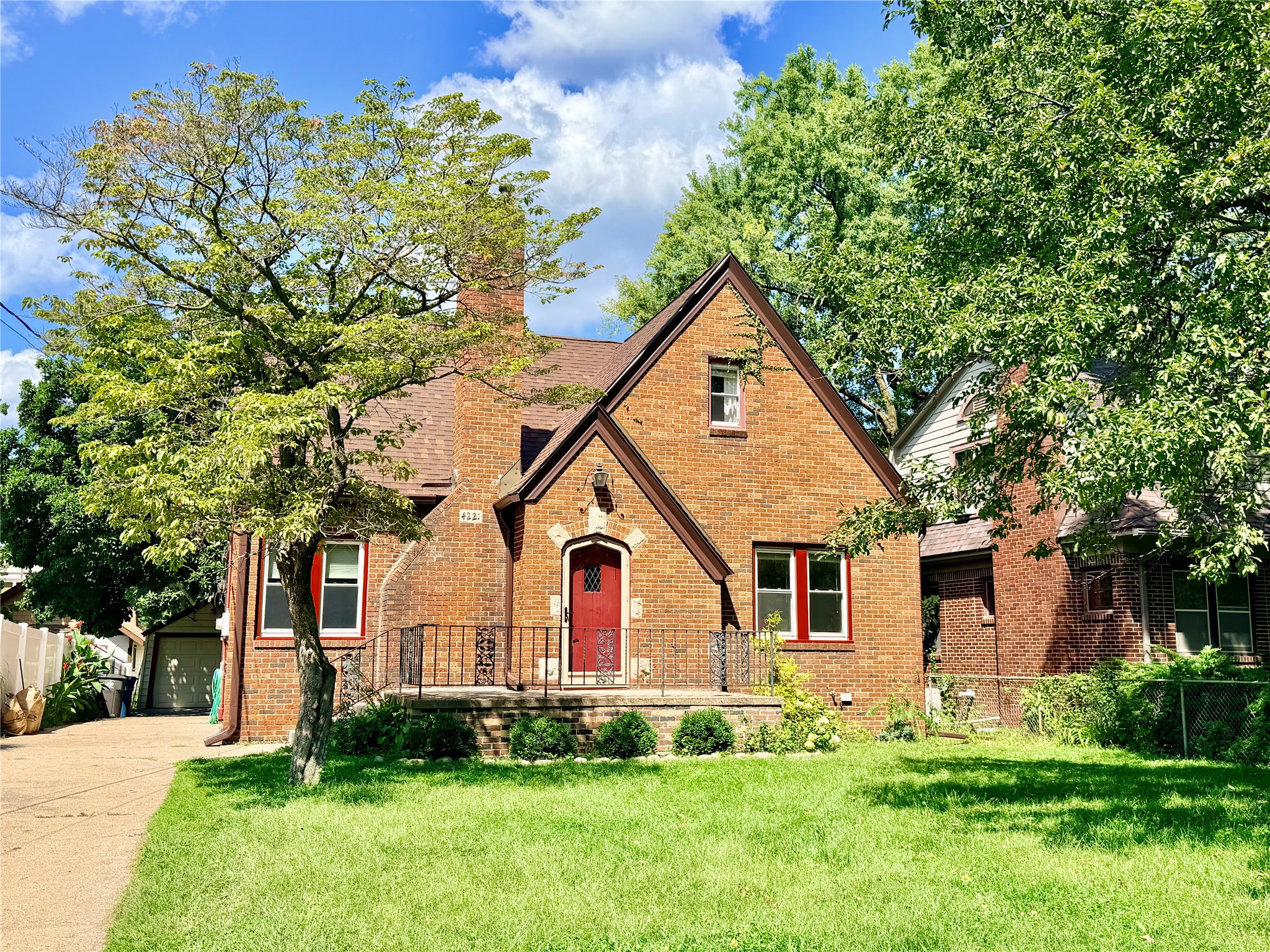 4221 Sheridan Avenue Property Photo 1