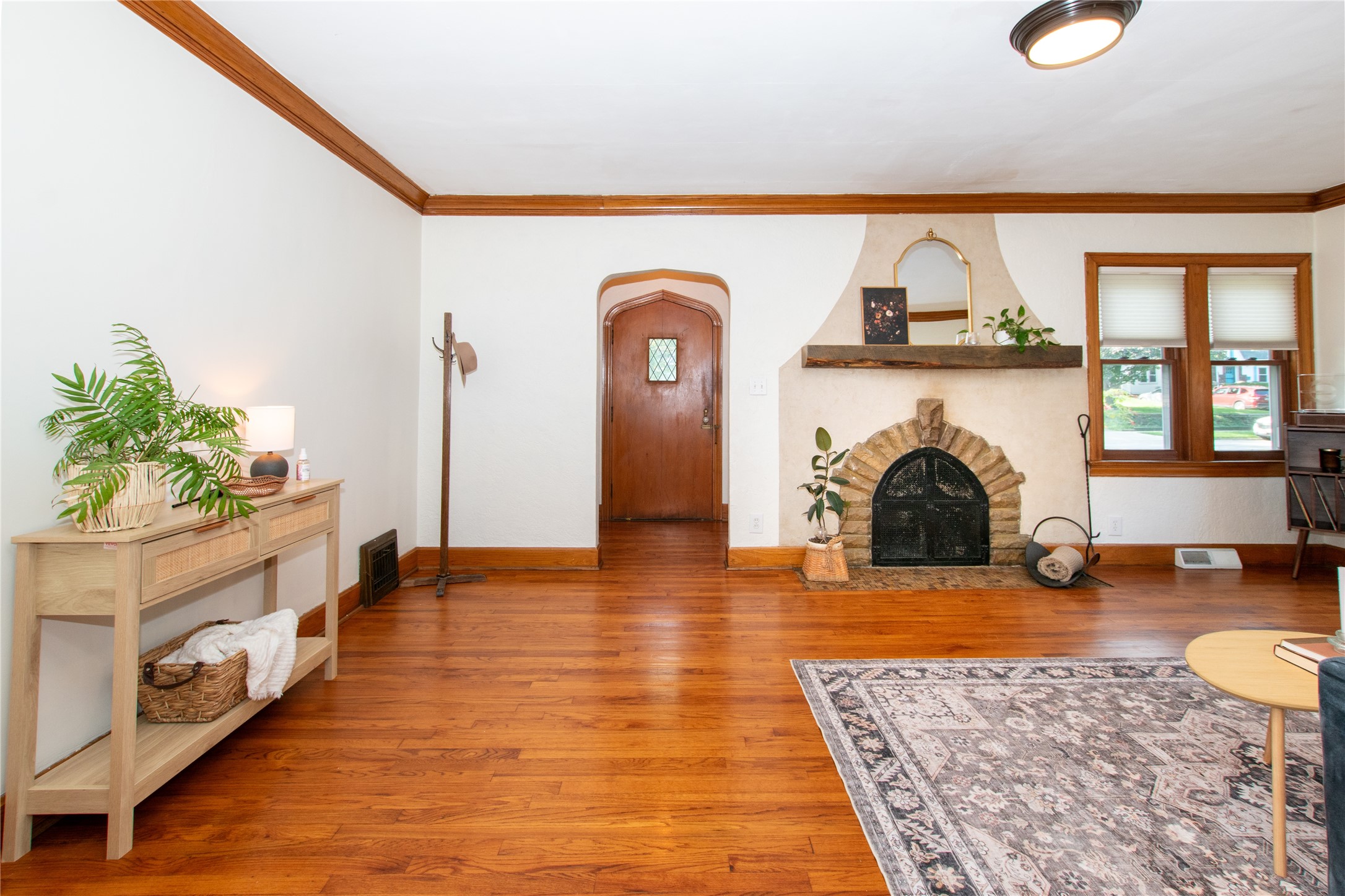 4221 Sheridan Avenue Property Photo 4