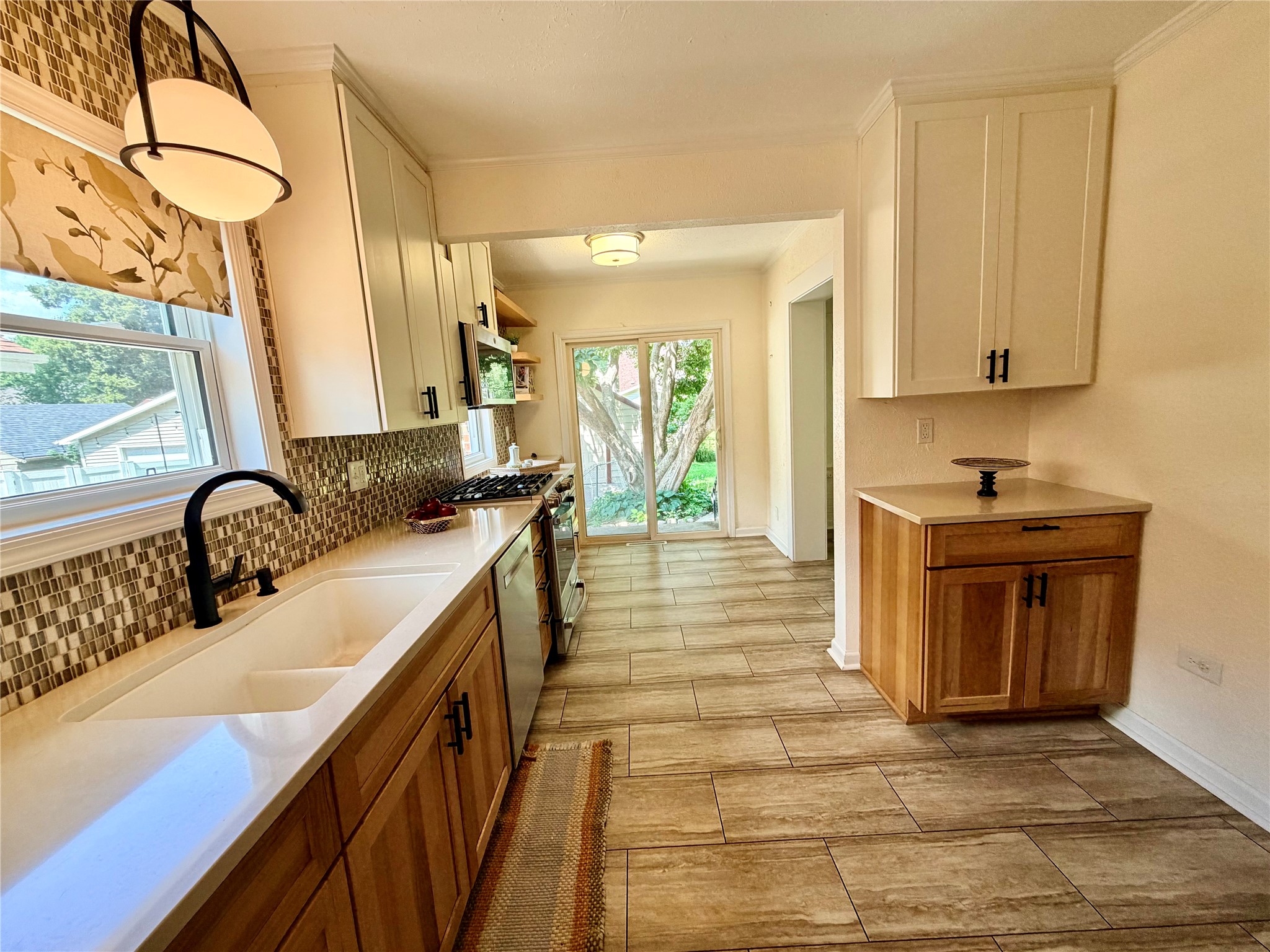 4221 Sheridan Avenue Property Photo 8