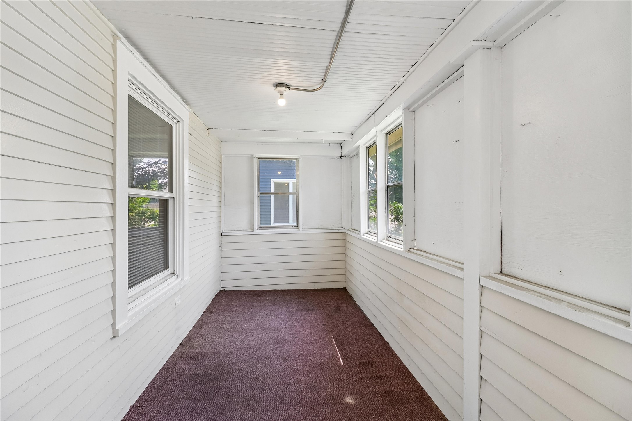 2207 High Street Property Photo 3