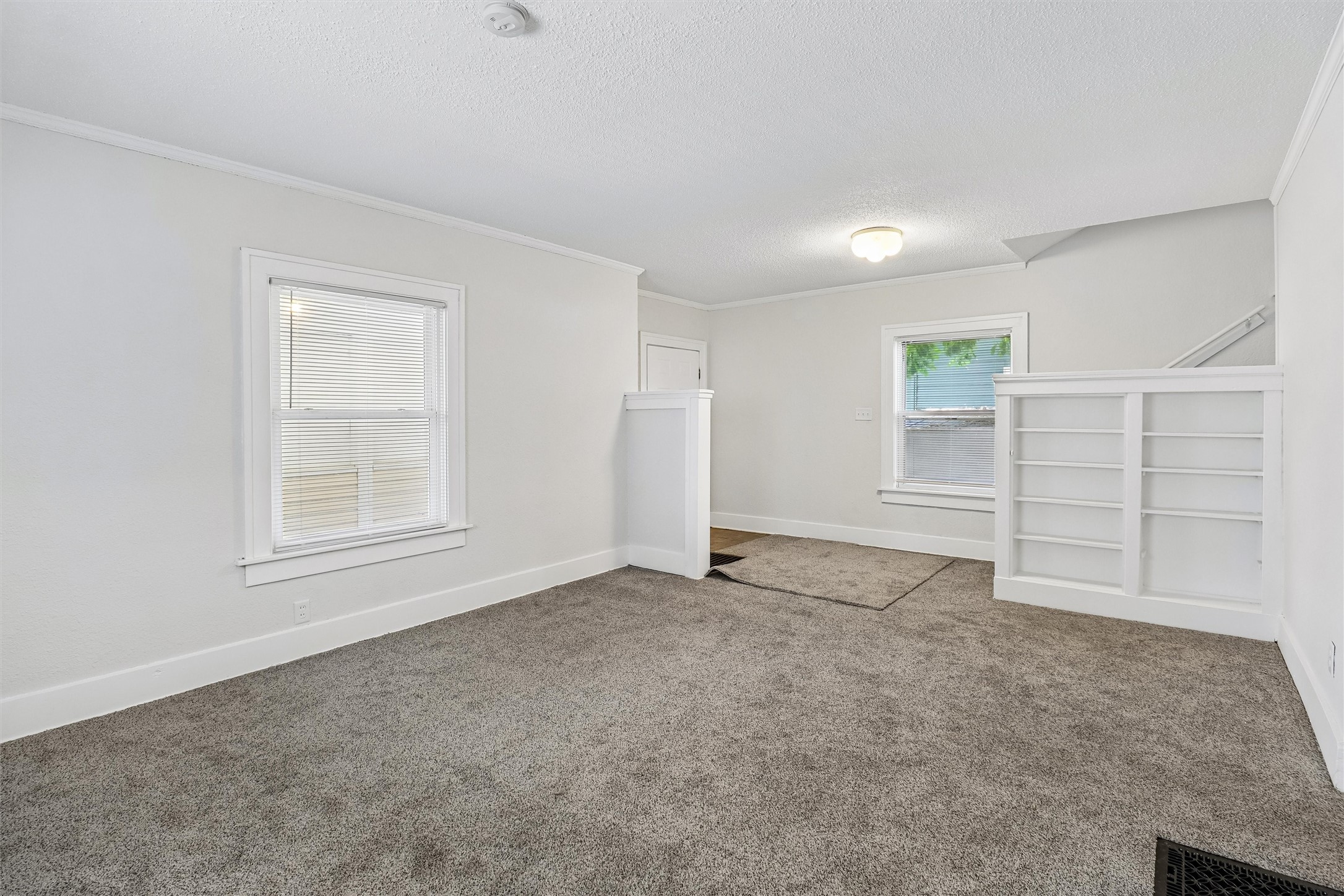 2207 High Street Property Photo 5