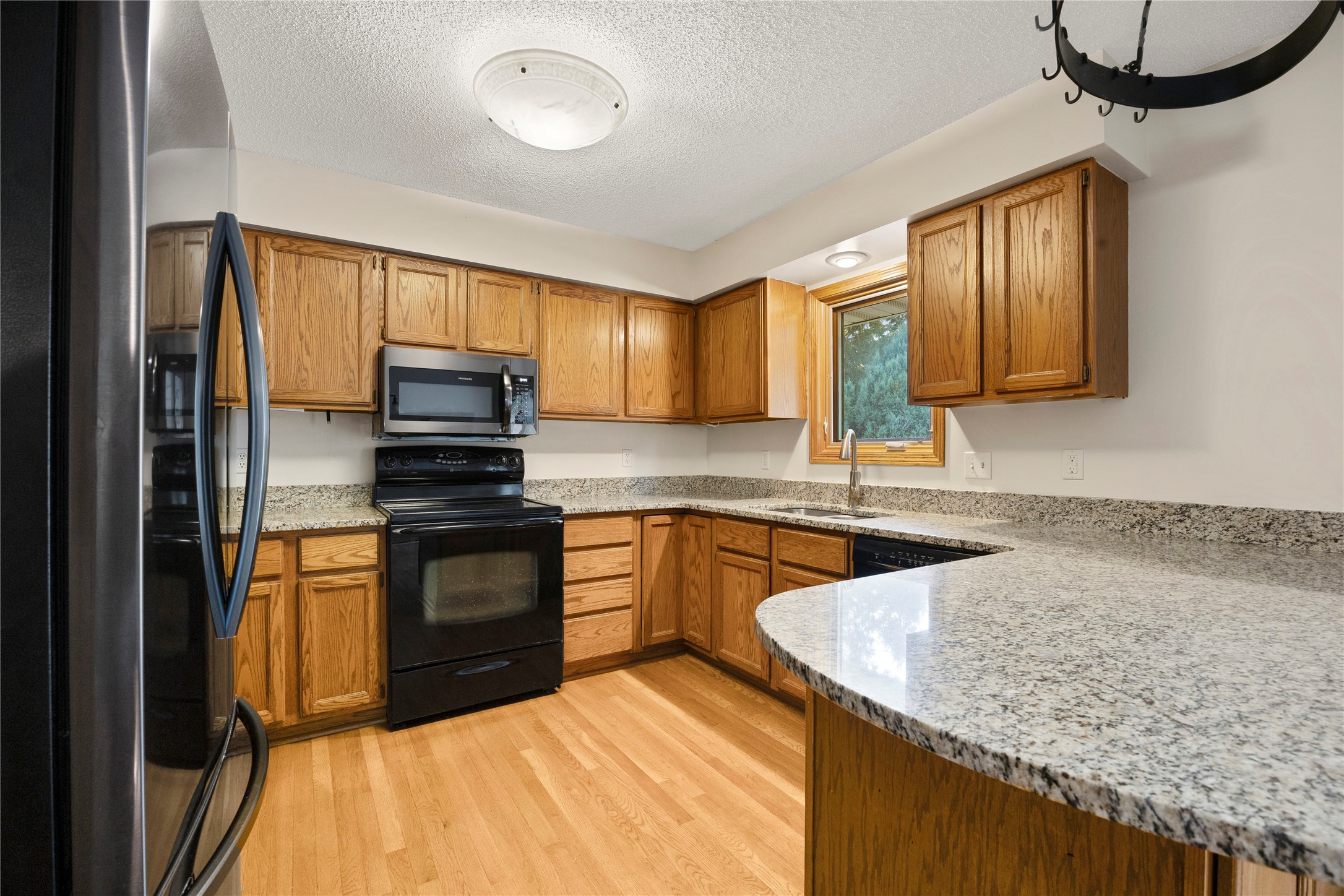 5037 Wistful Vista Drive Property Photo 6