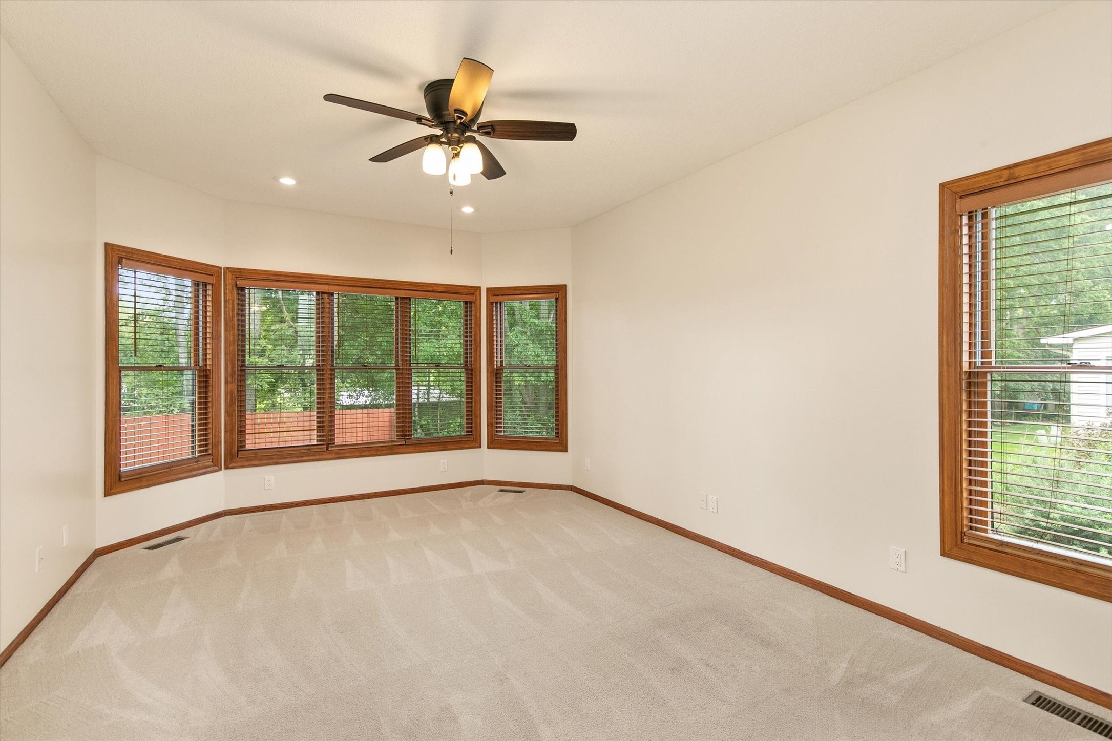 1009 Ne 28th Street Property Photo 13