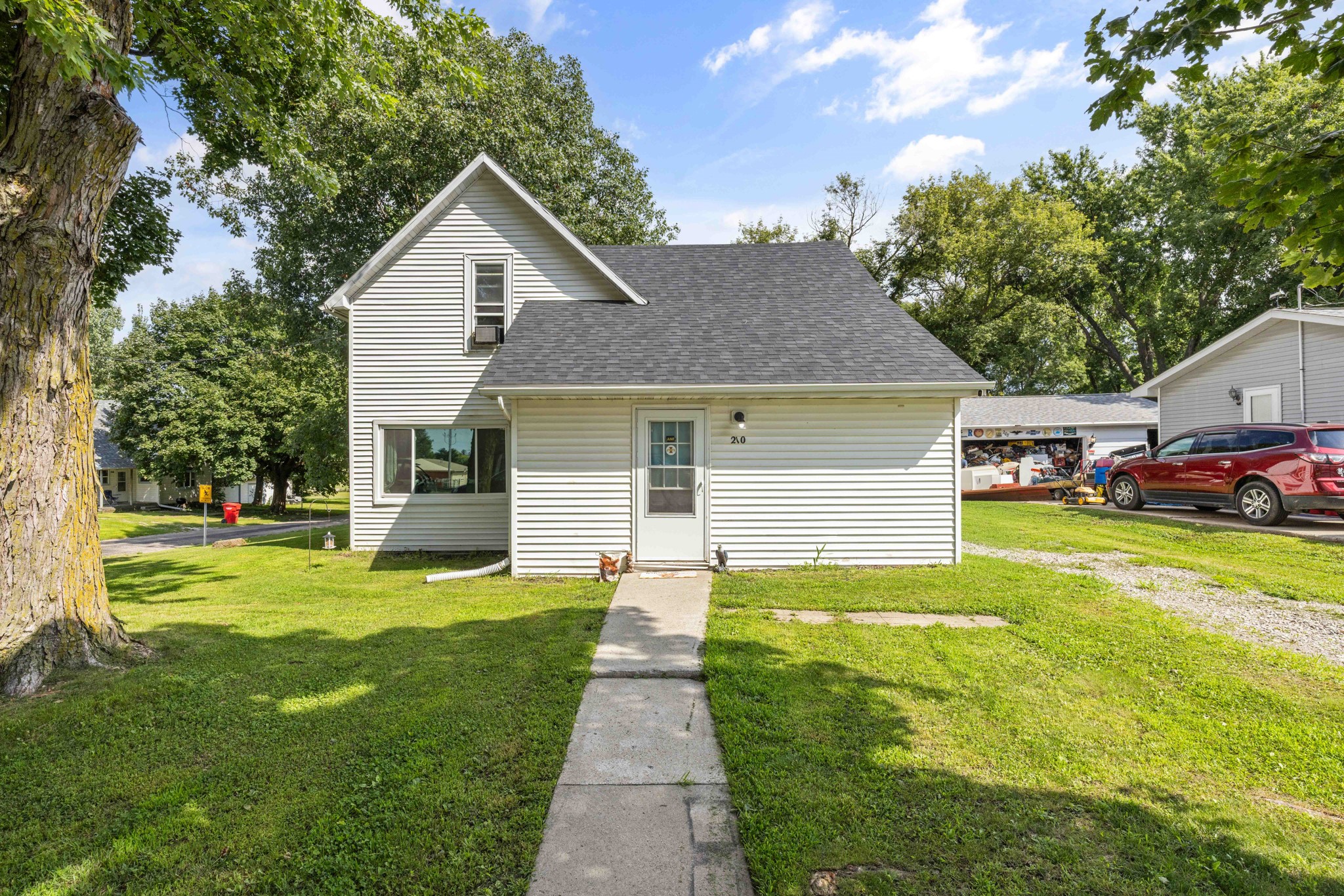 210 Warner Street Property Photo 1