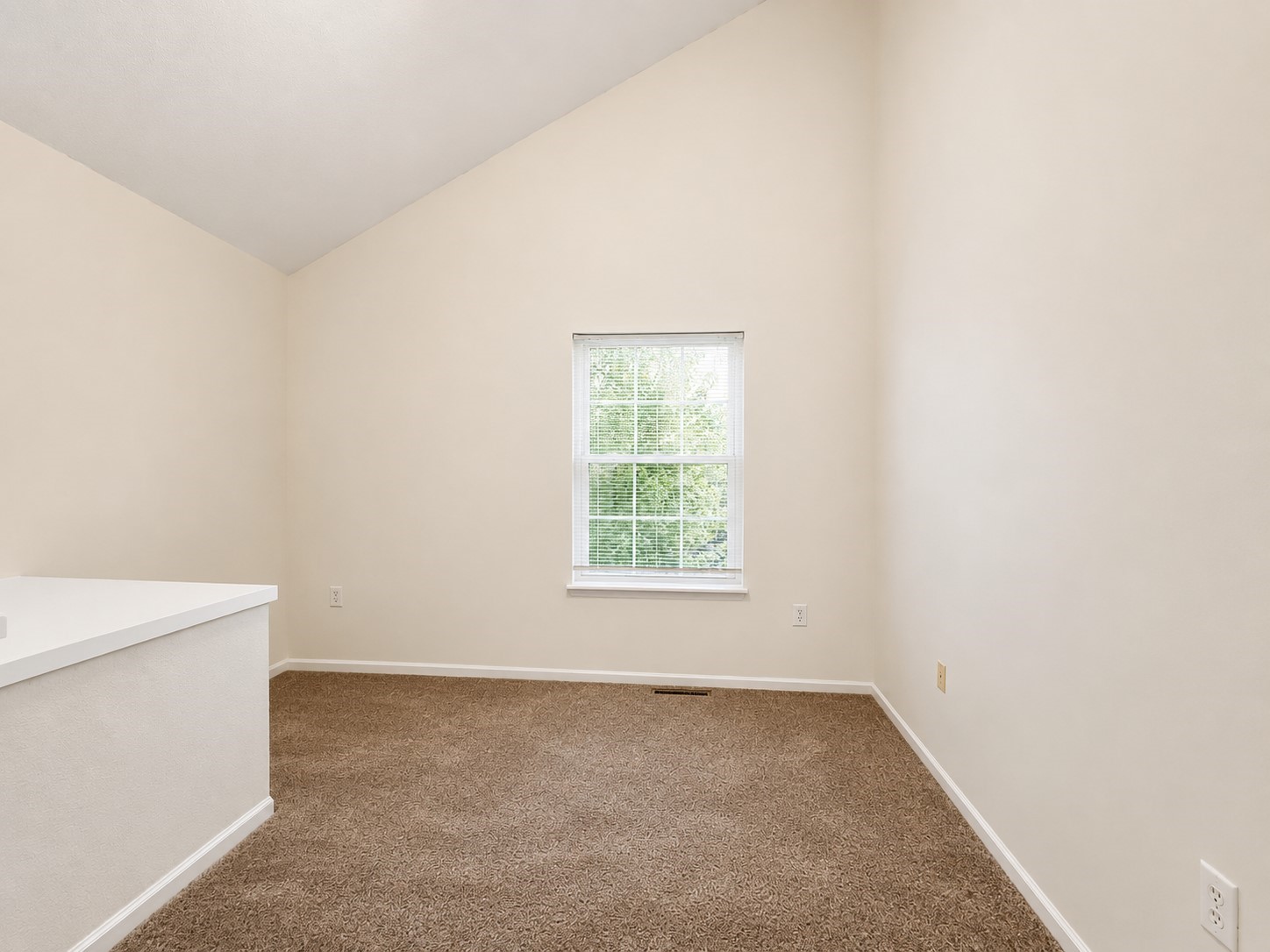 1107 Se Village View Lane Property Photo 6
