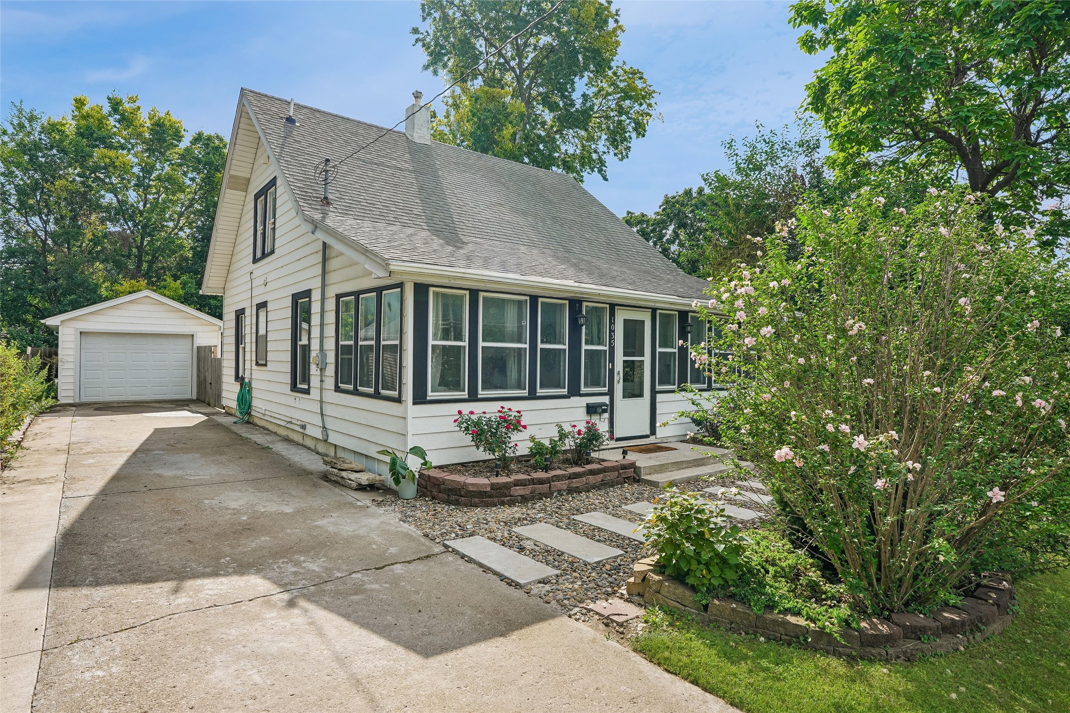 1035 58th Street Property Photo 1