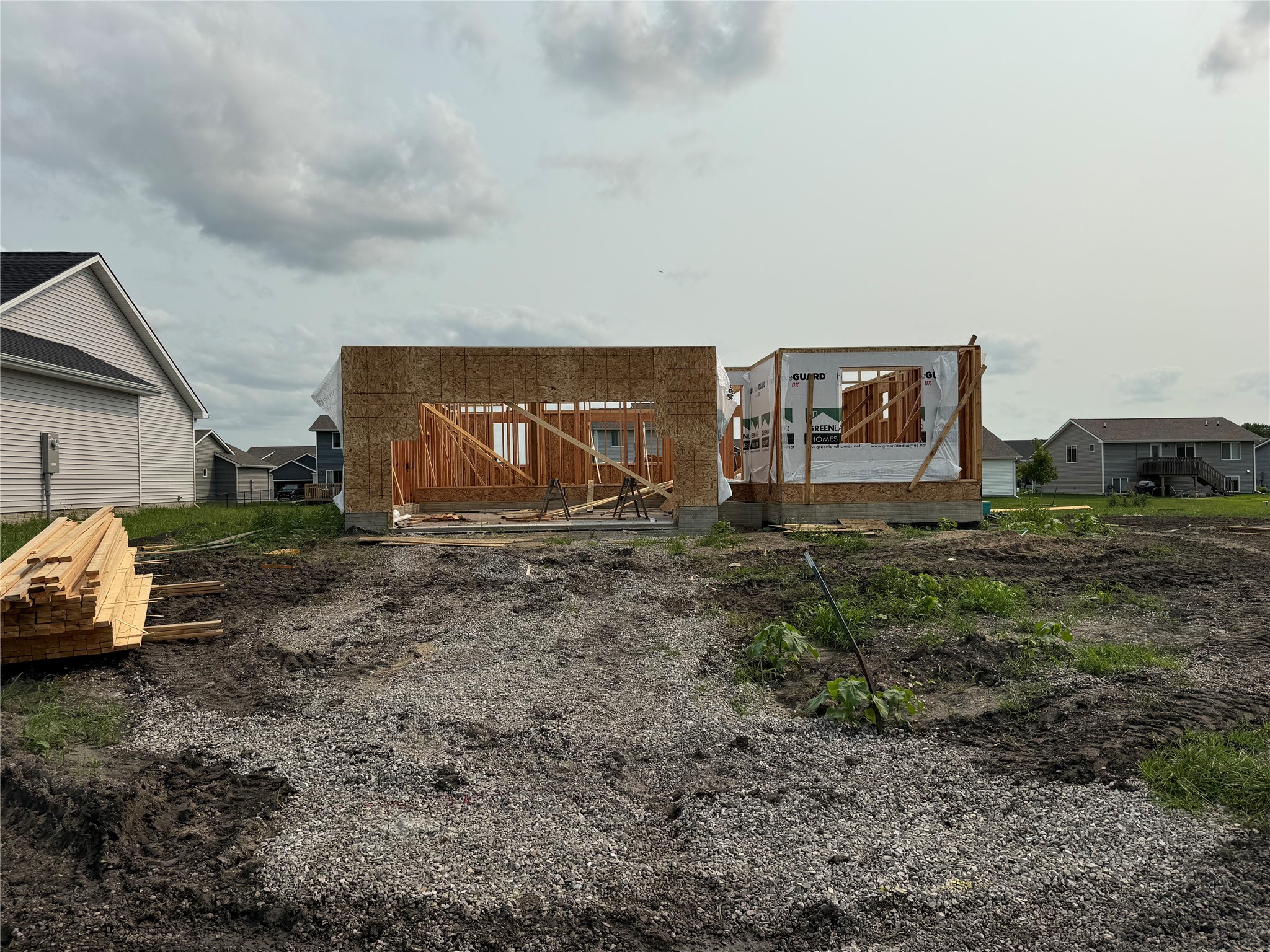 2207 White Oak Lane Property Photo 1