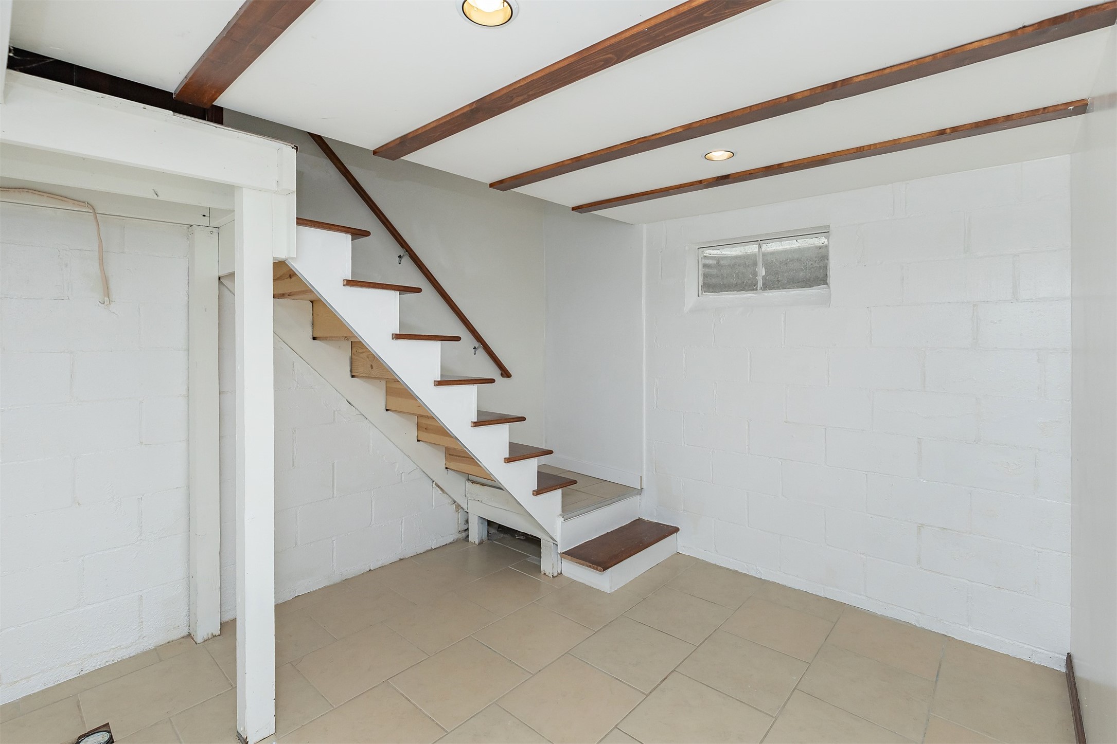 421 E Thornton Avenue Property Photo 18