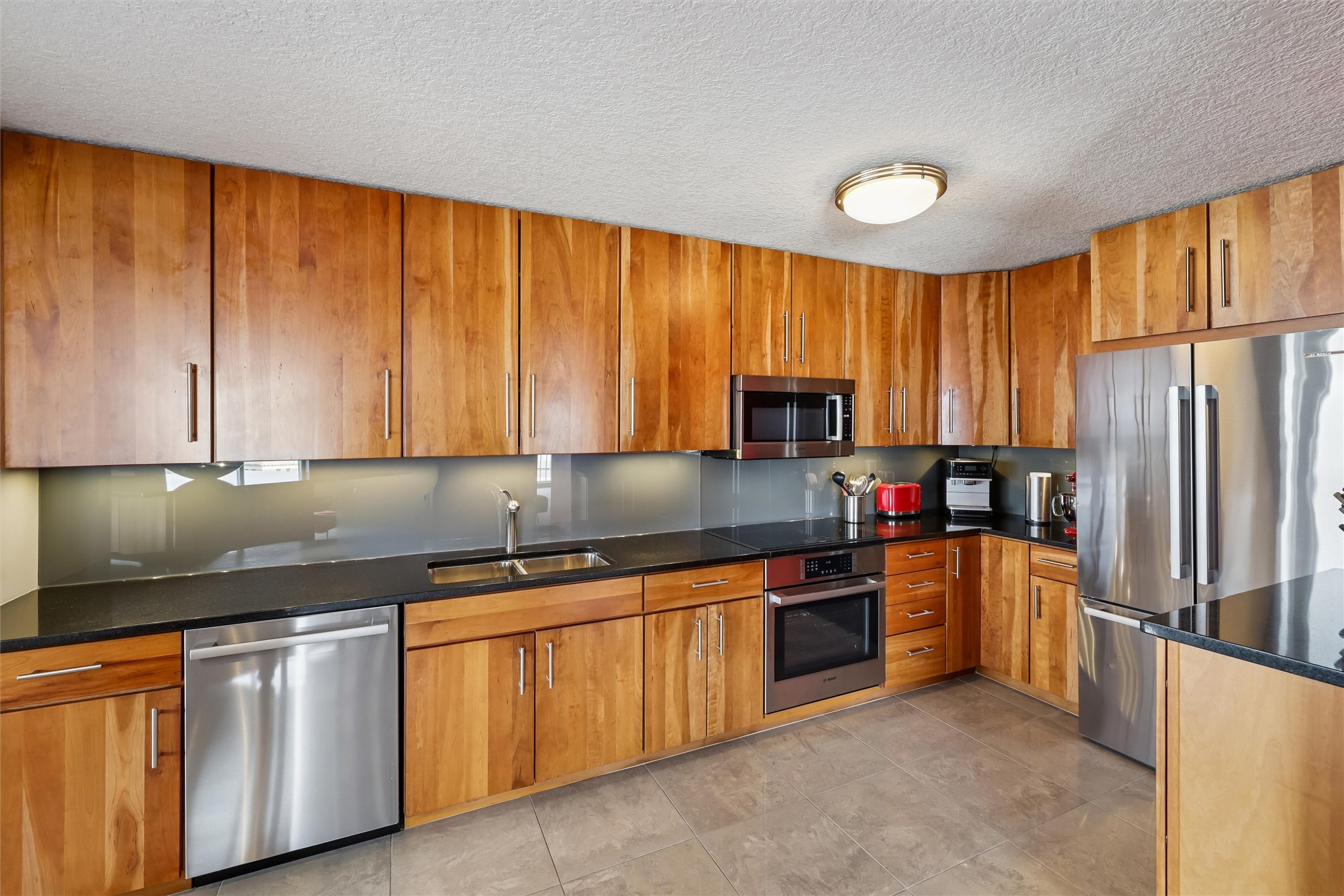 300 Walnut Street 1509 Property Photo 13