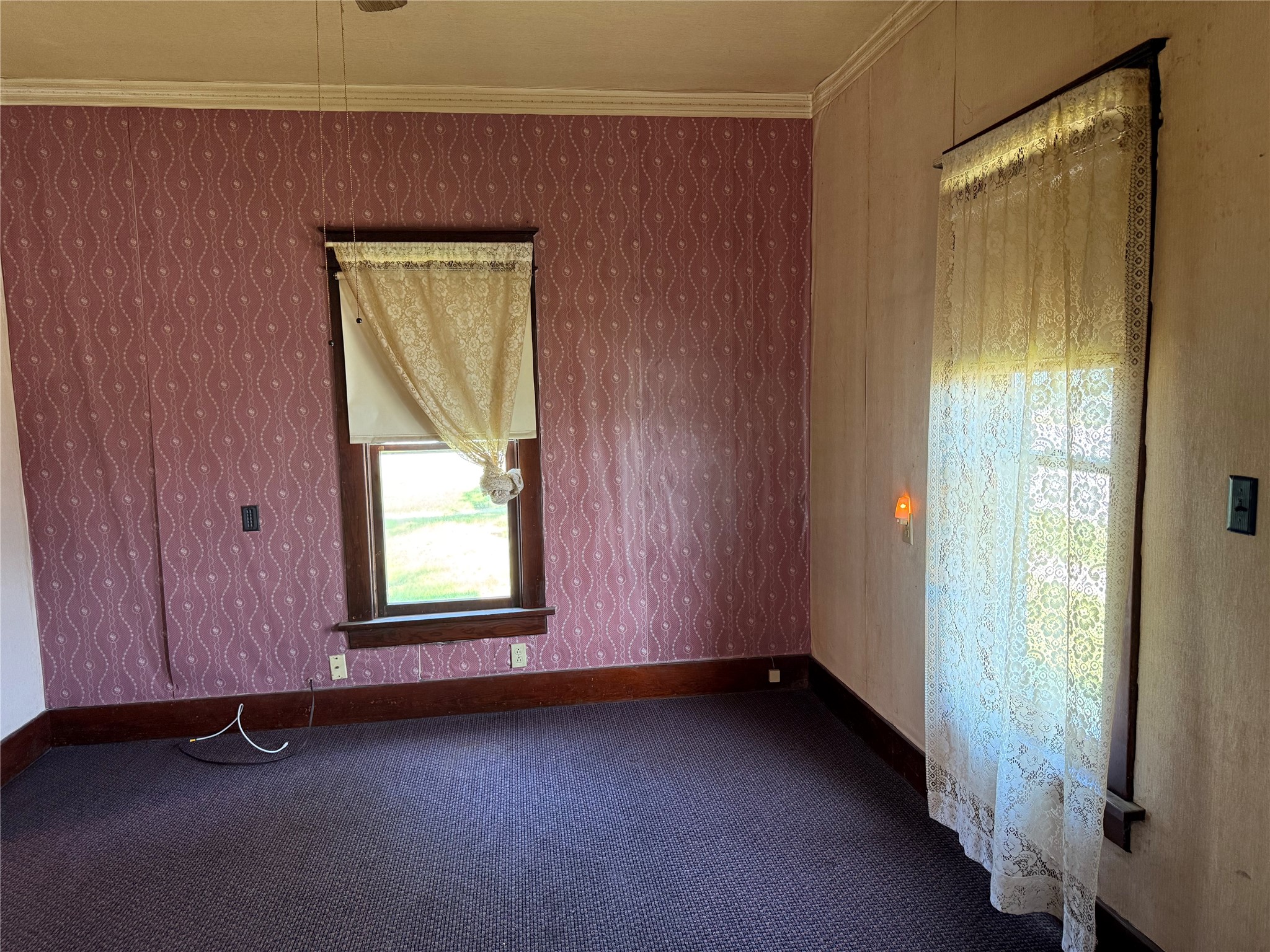 624 W Summit Street Property Photo 7