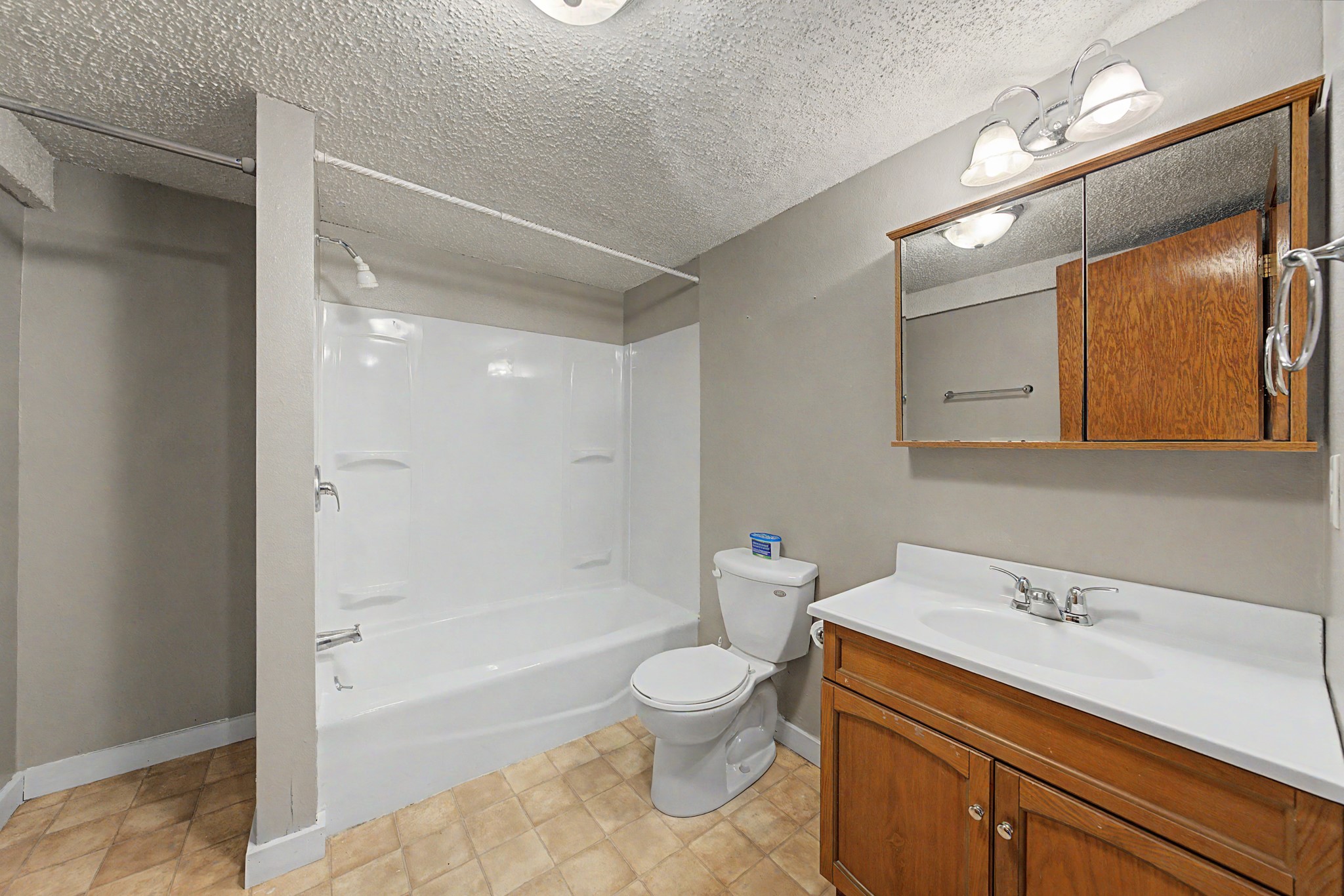 8028 Ne 46th Avenue Property Photo 29