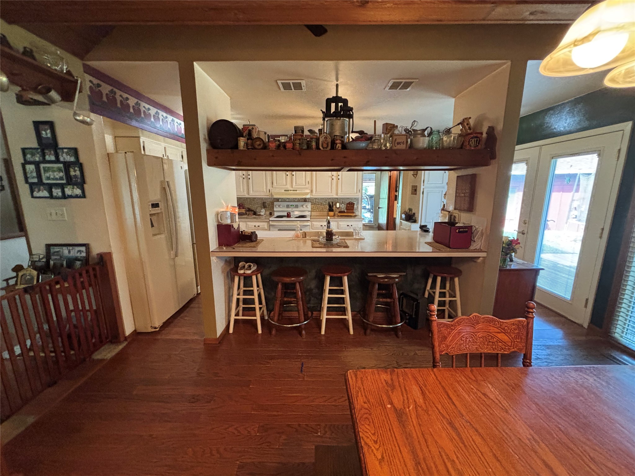 12432 K Drive Property Photo 6