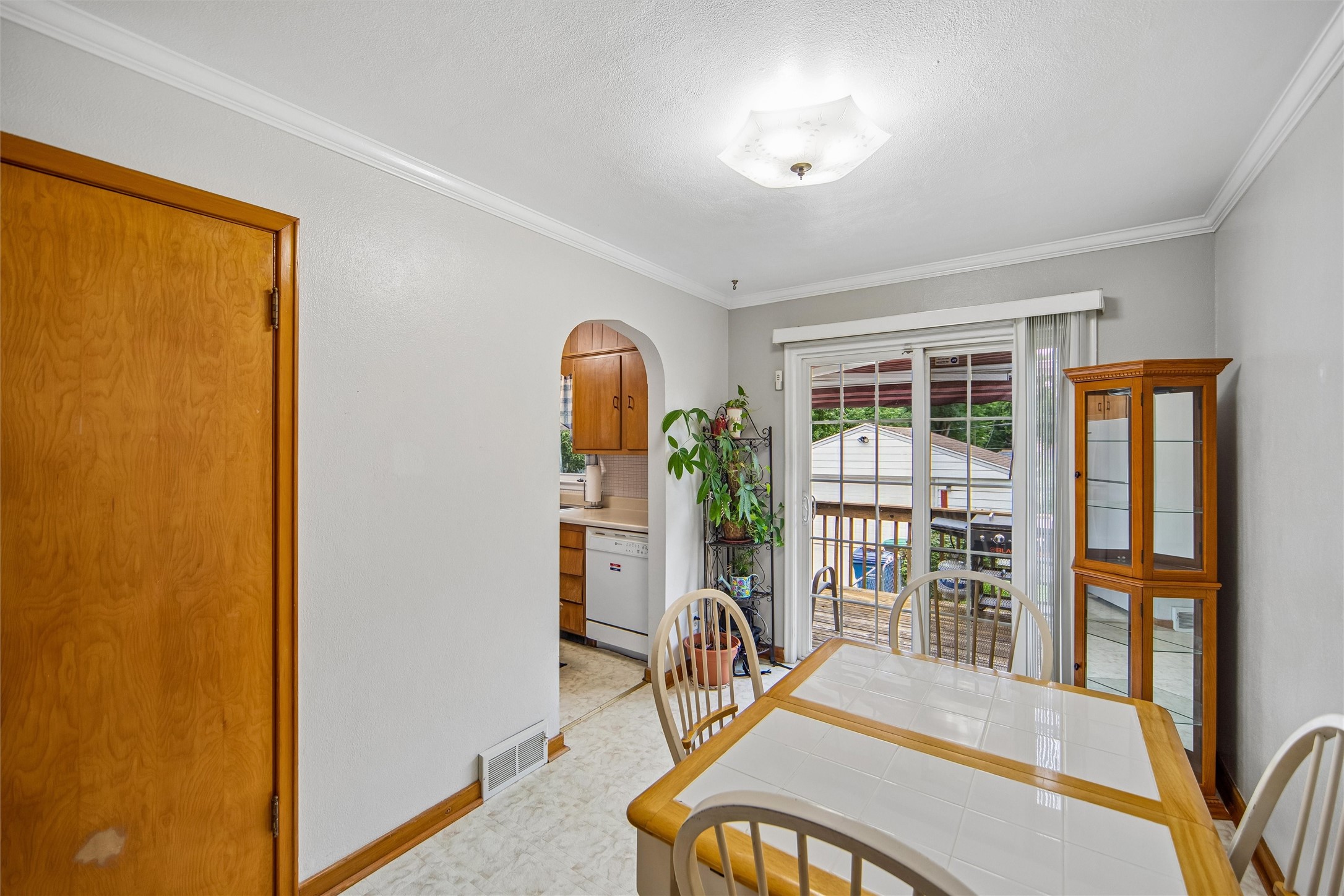4120 9th Street Property Photo 5