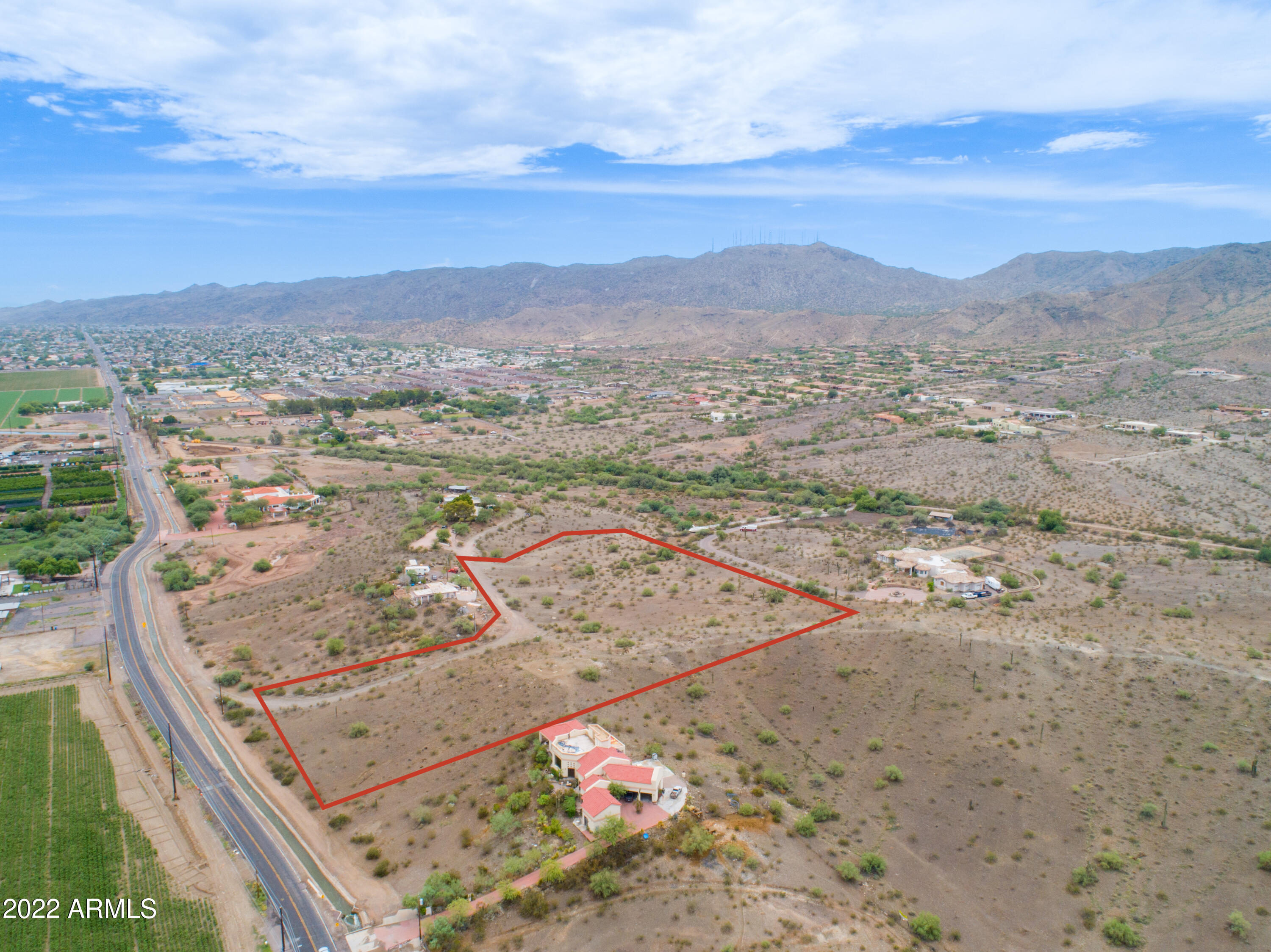 2211 W Dobbins Road Property Photo 4