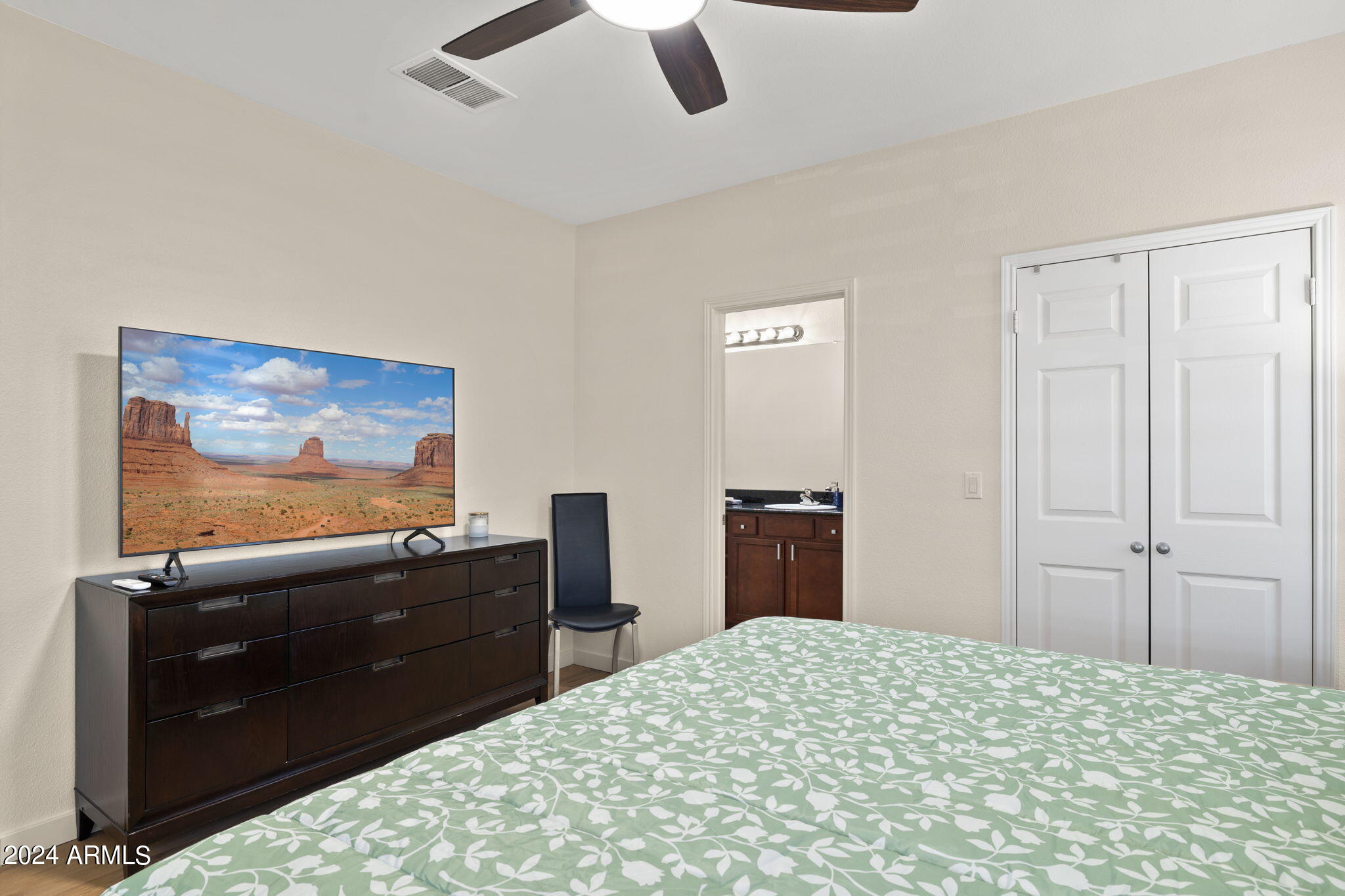 7009 E Acoma Drive Property Photo 15