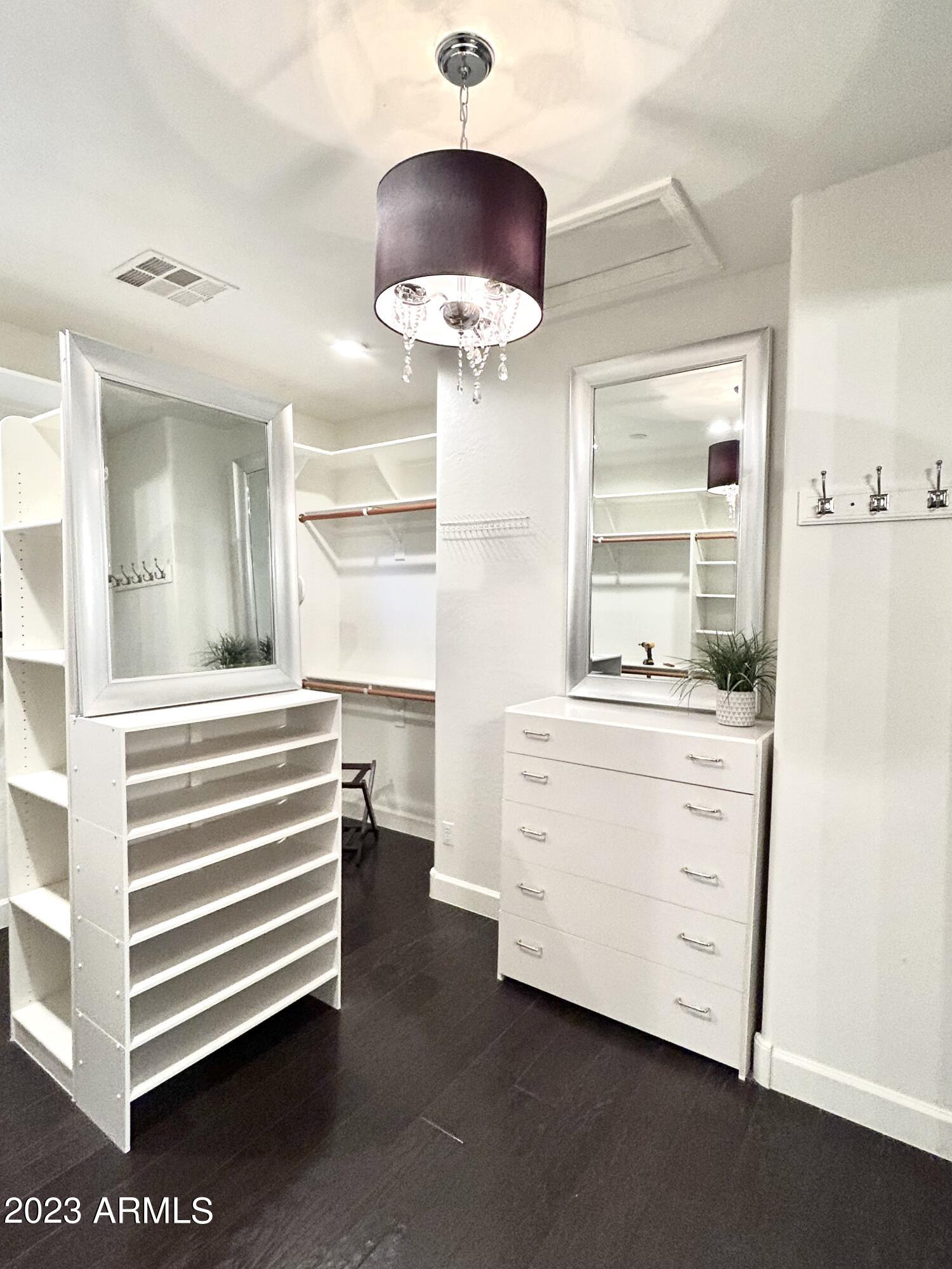 3551 S Sterling Court Property Photo 17