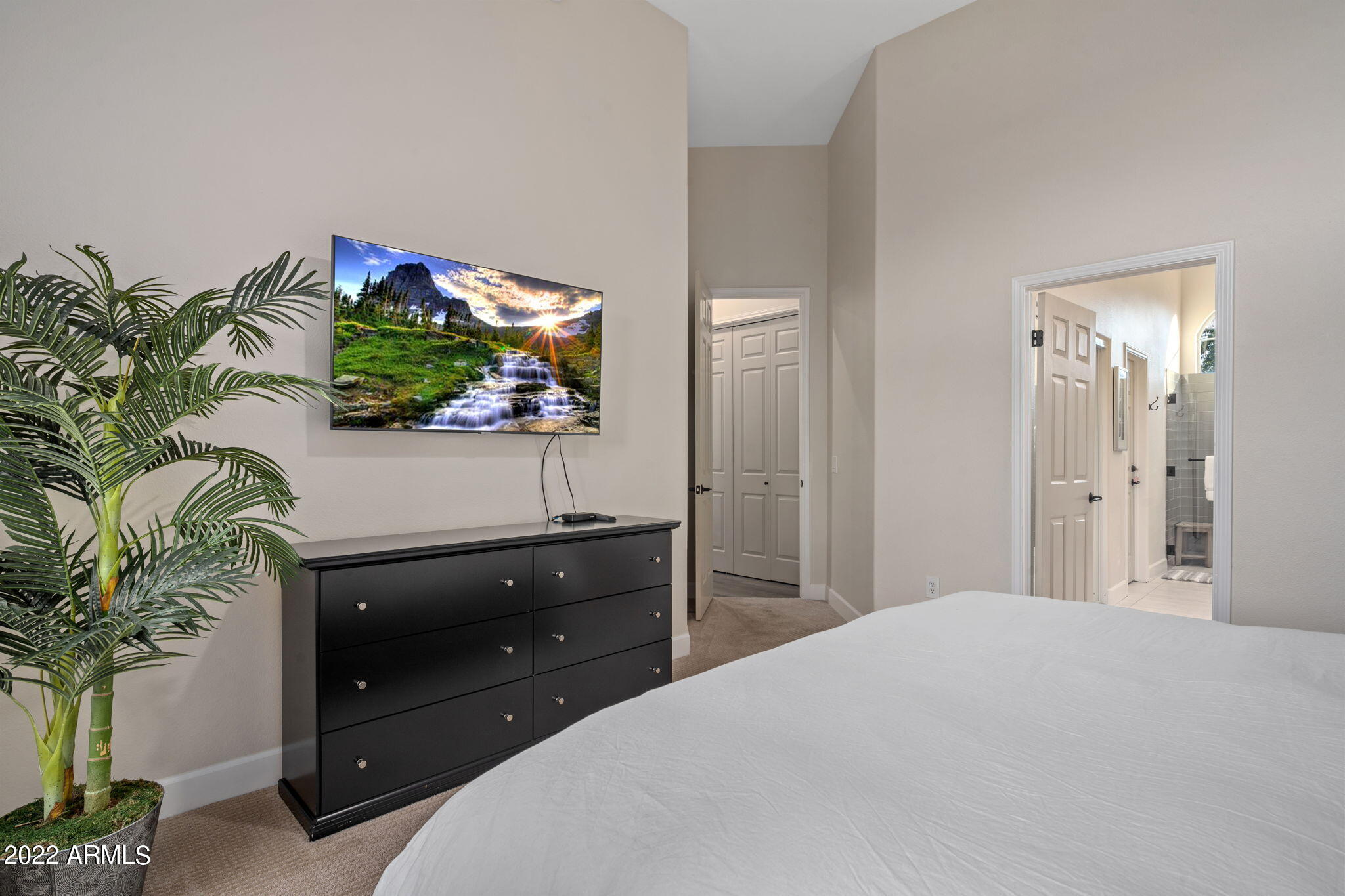 8245 E Bell Road Property Photo 15