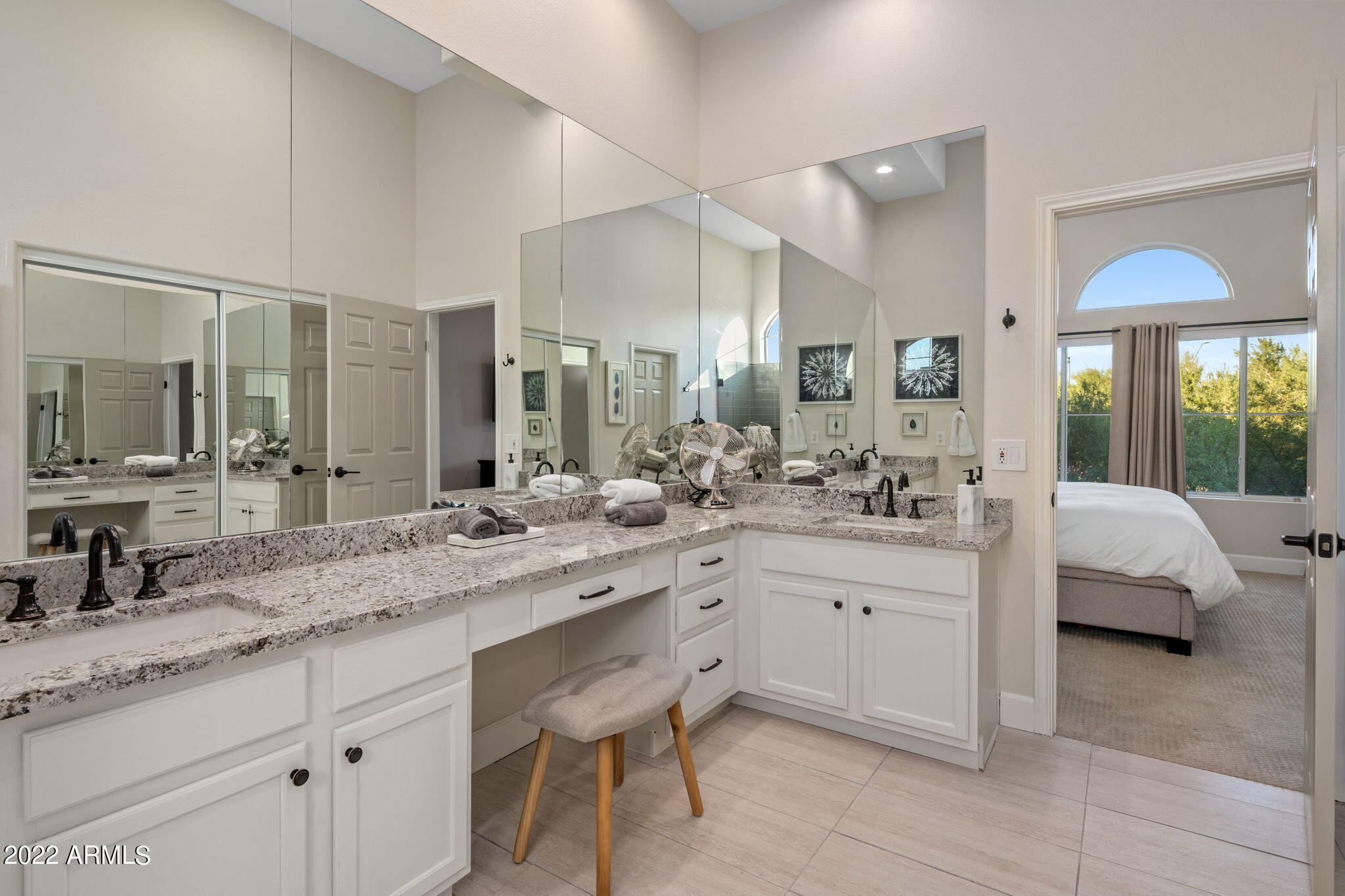8245 E Bell Road Property Photo 16
