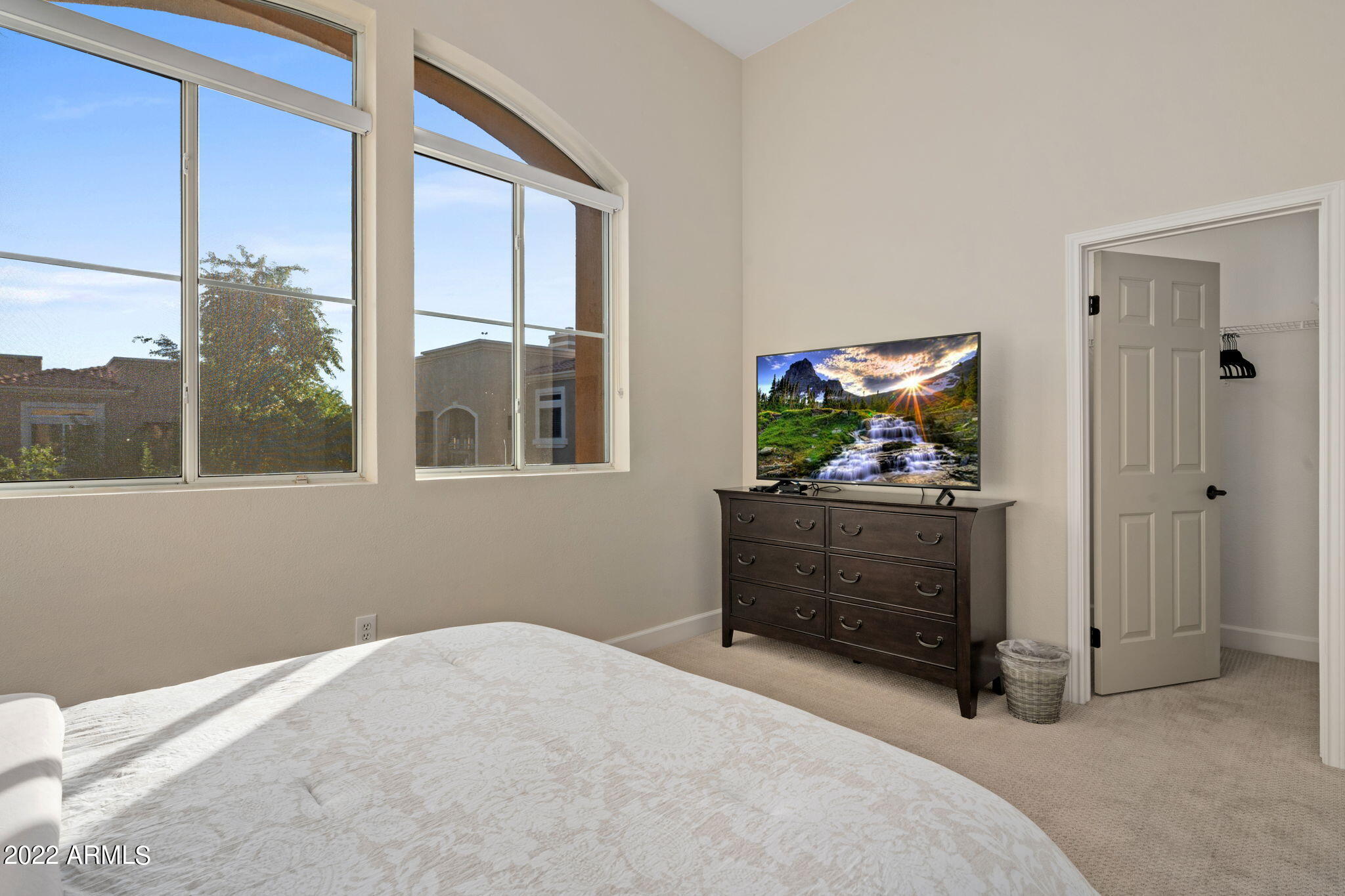 8245 E Bell Road Property Photo 23