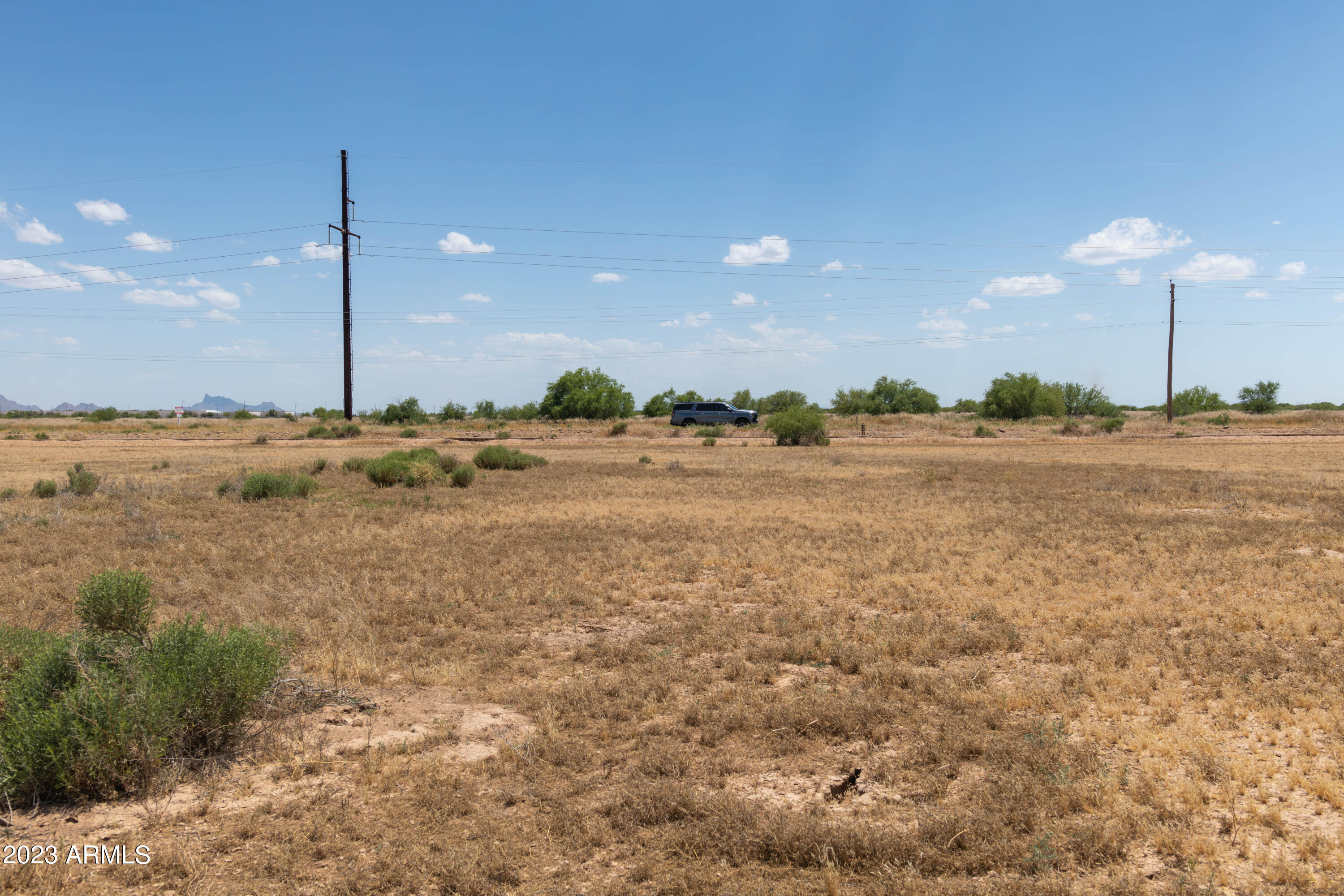 1806 E Hanna Road Property Photo 1