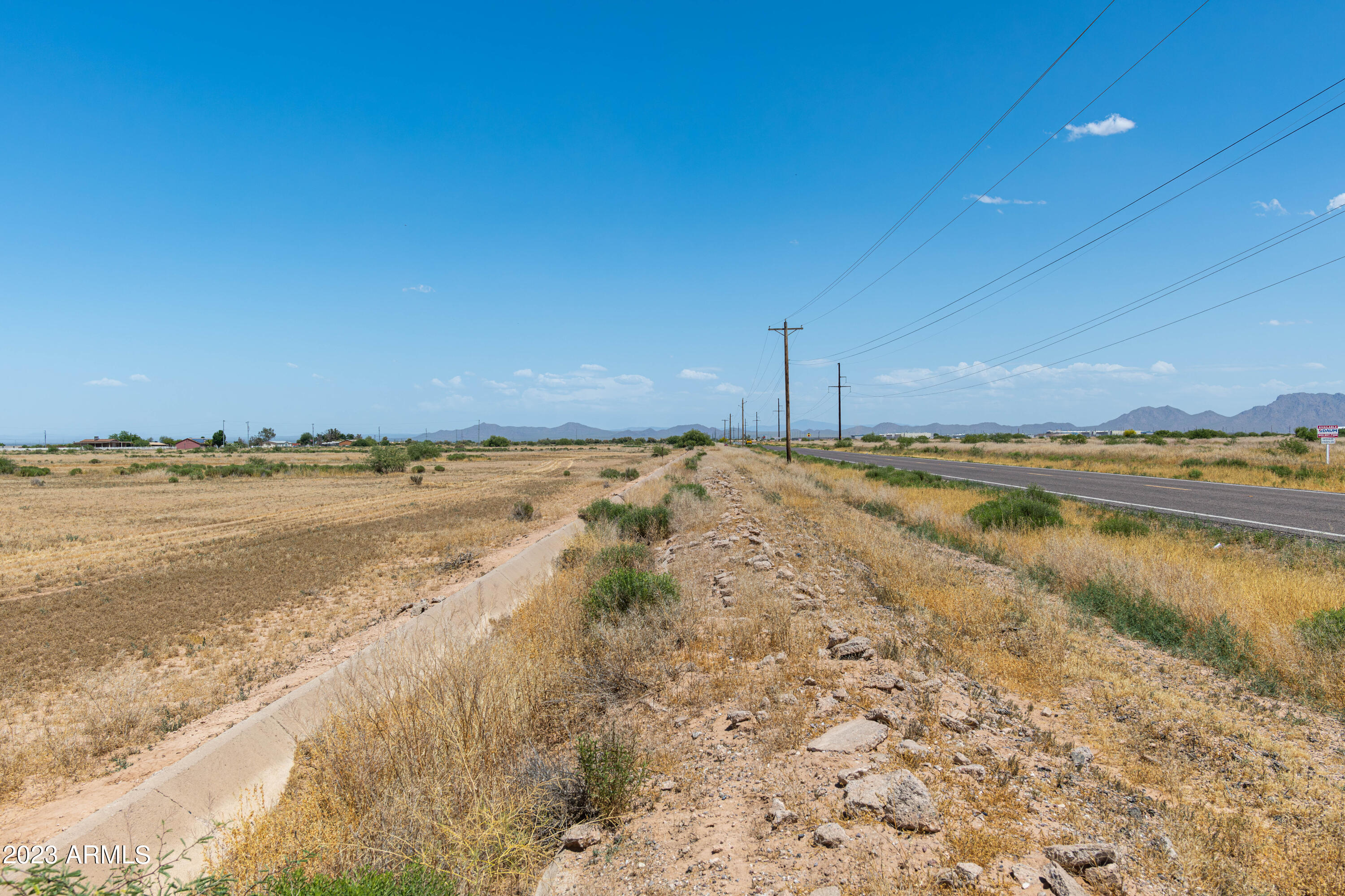1806 E Hanna Road Property Photo 4