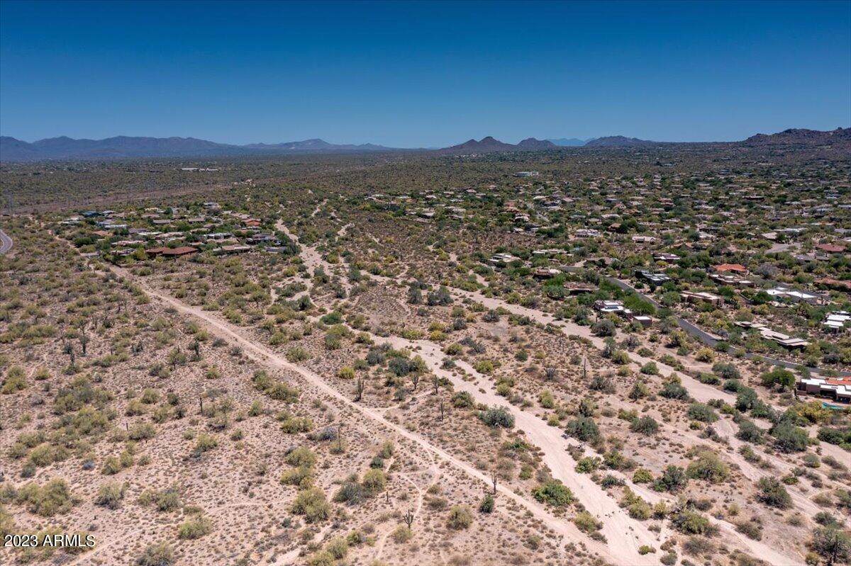 26035 N Hayden Road Property Photo 6