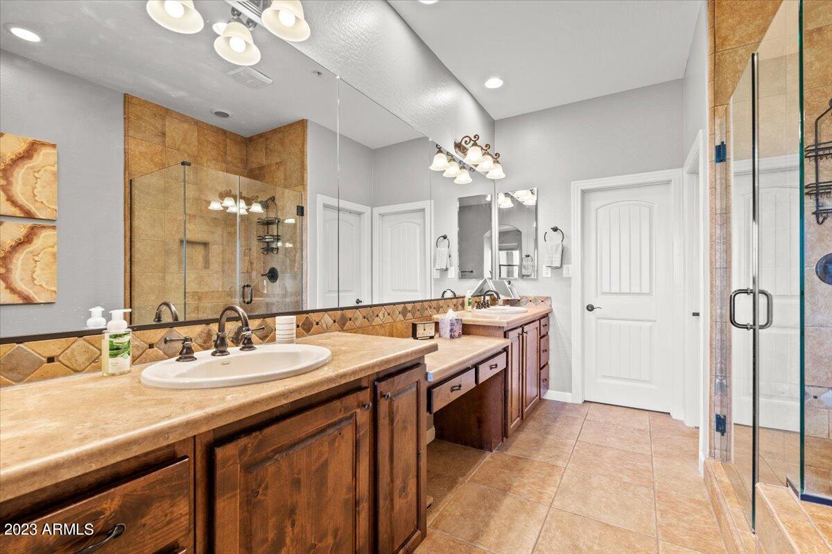 20750 N 87th Street Property Photo 7