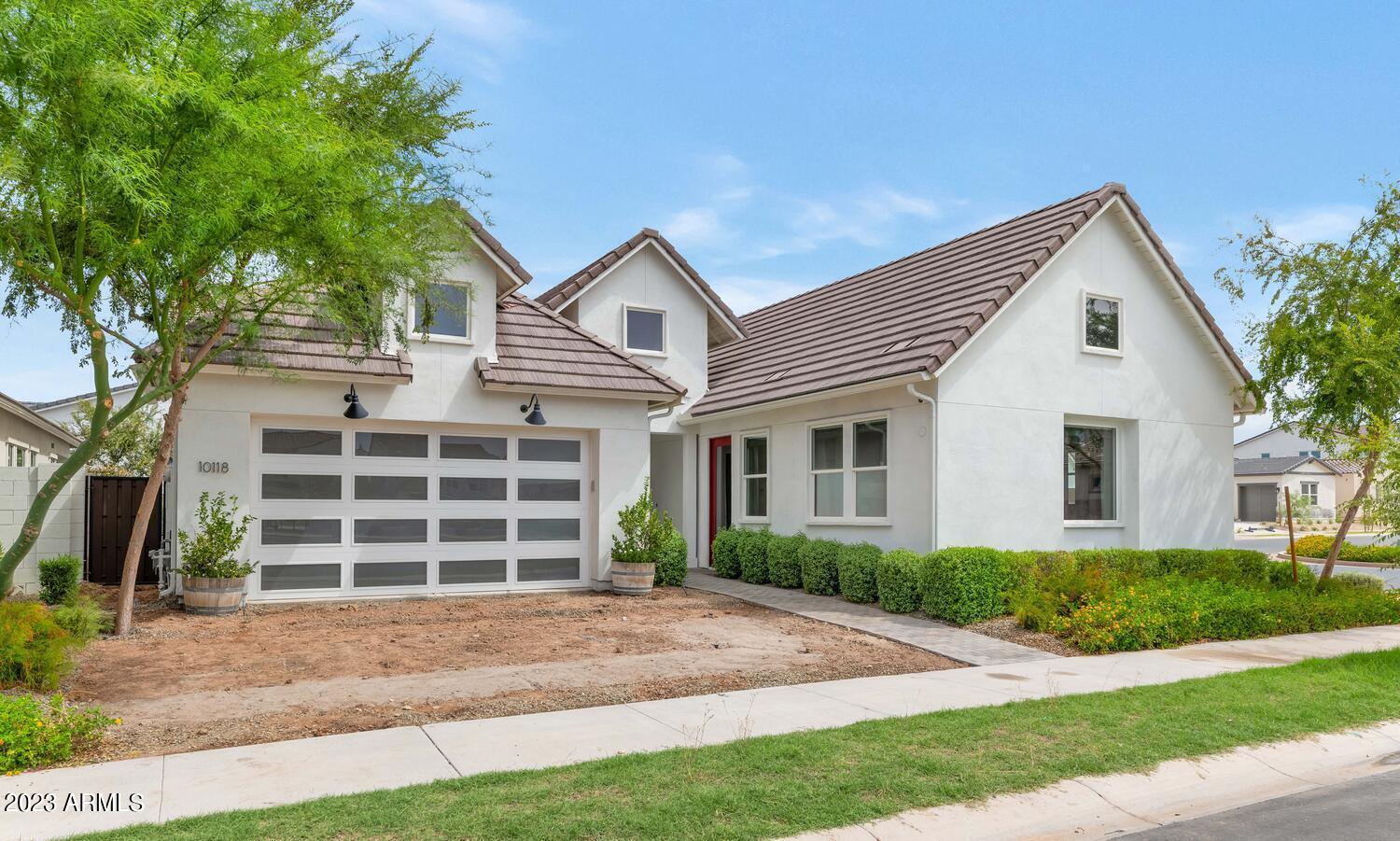 10118 E Tesla Avenue Property Photo 1