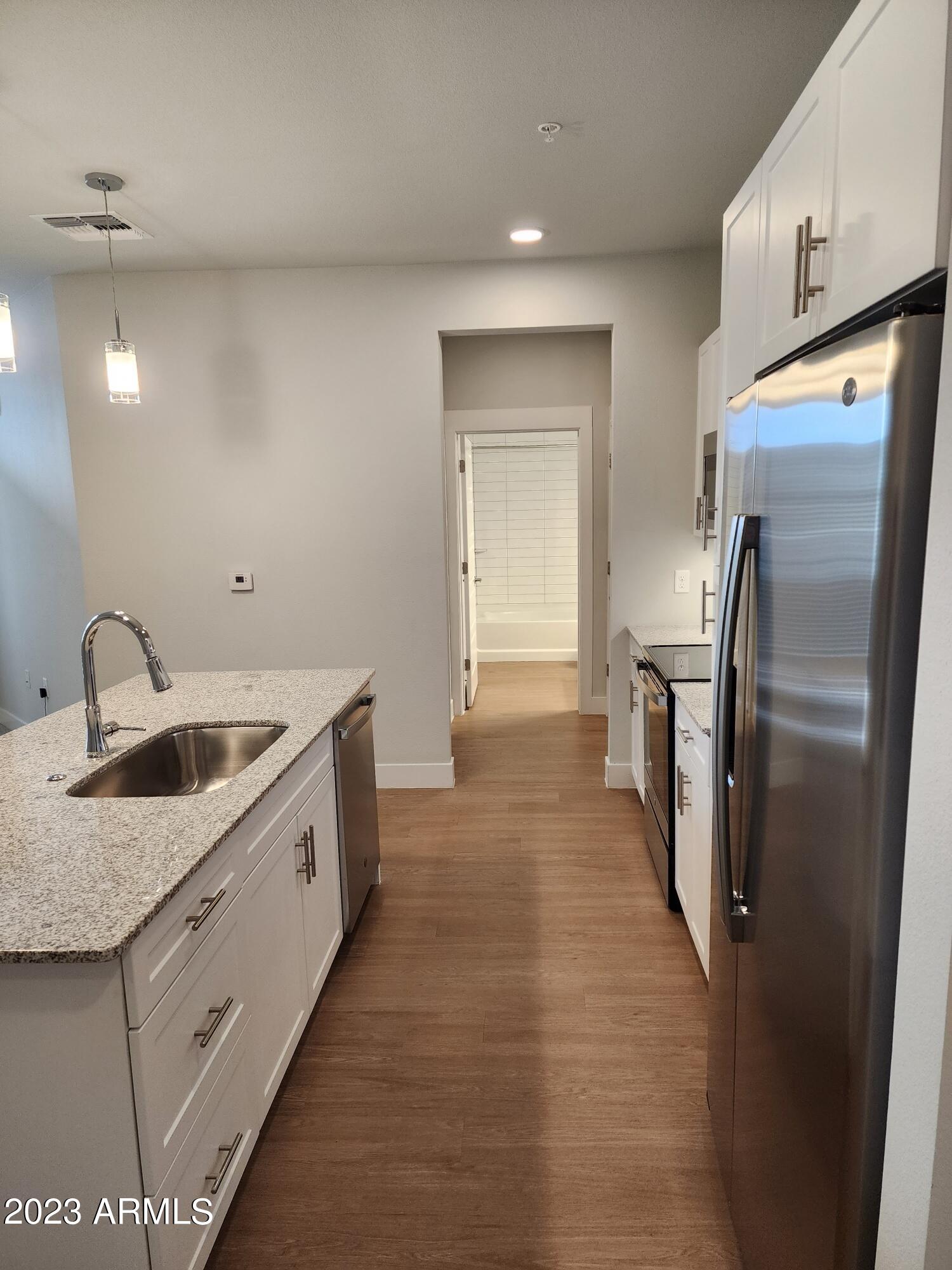 10529 E Hampton Avenue Property Photo 3