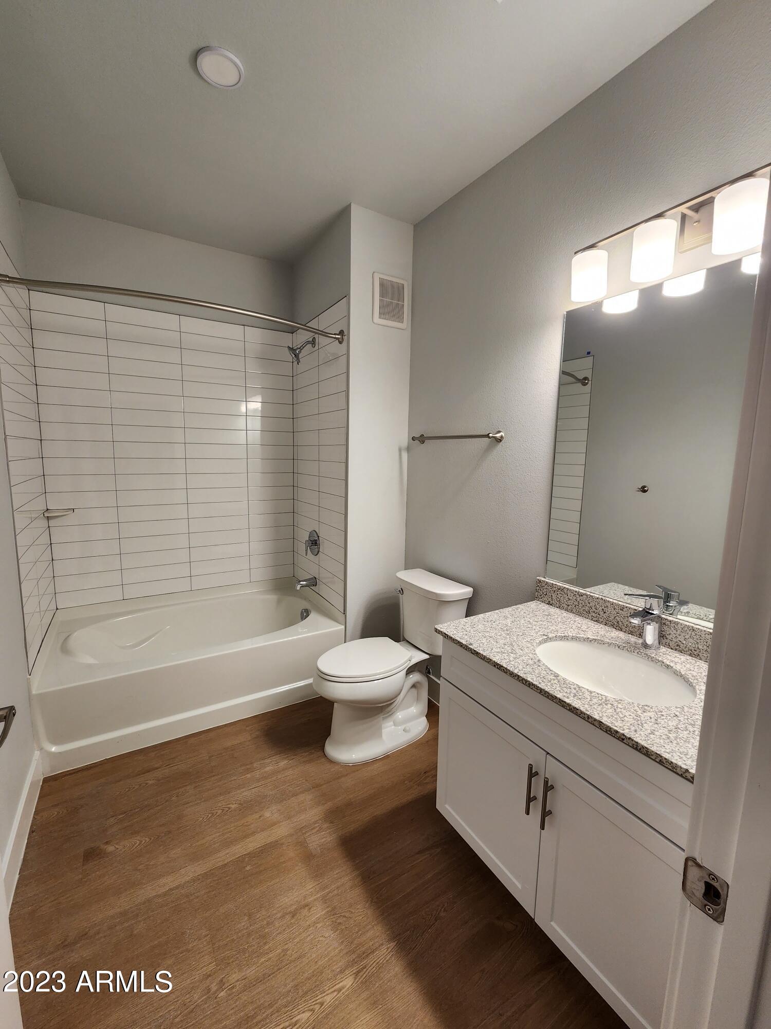 10529 E Hampton Avenue Property Photo 9