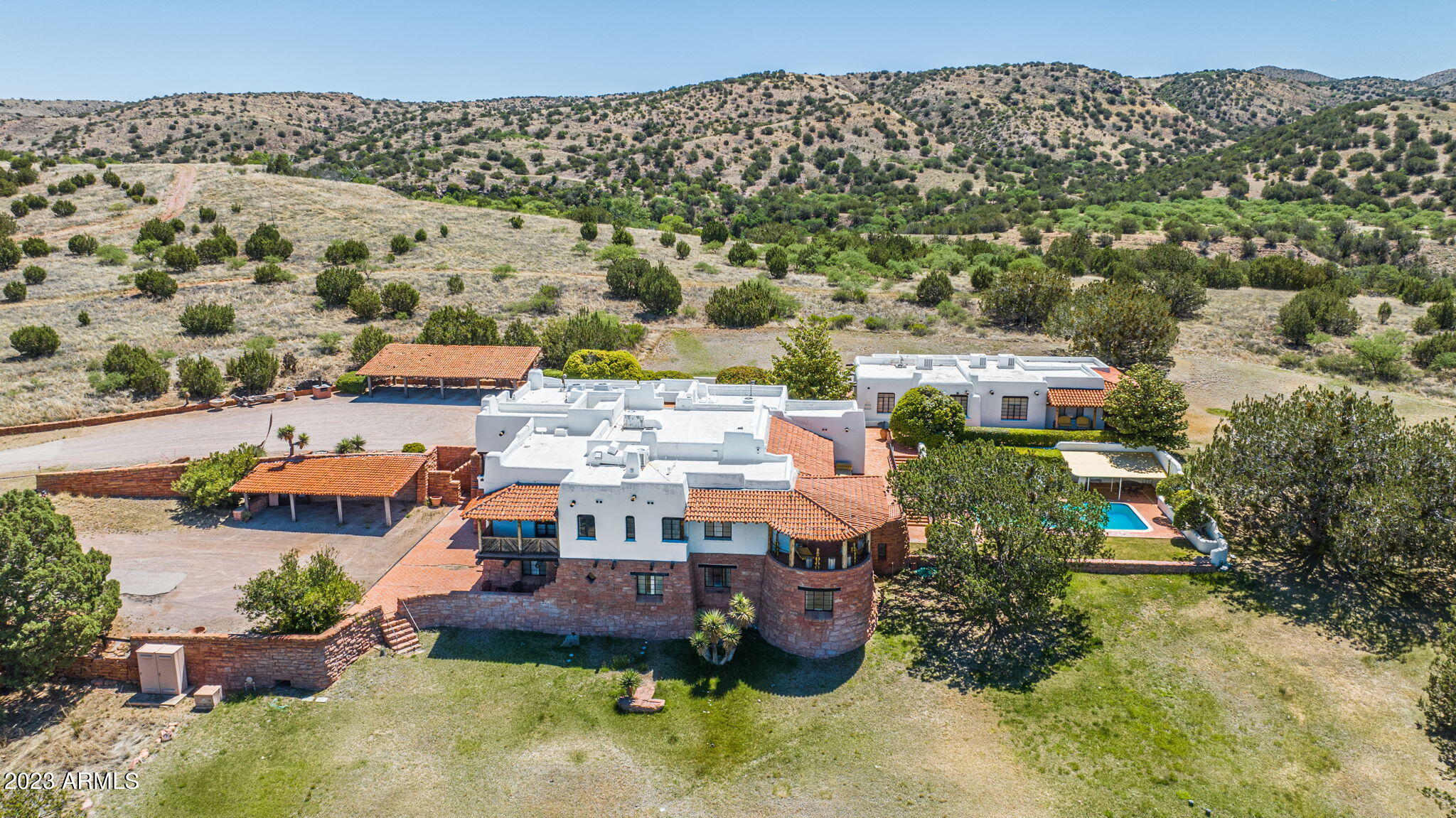 2671 Highway 82 Property Photo 5